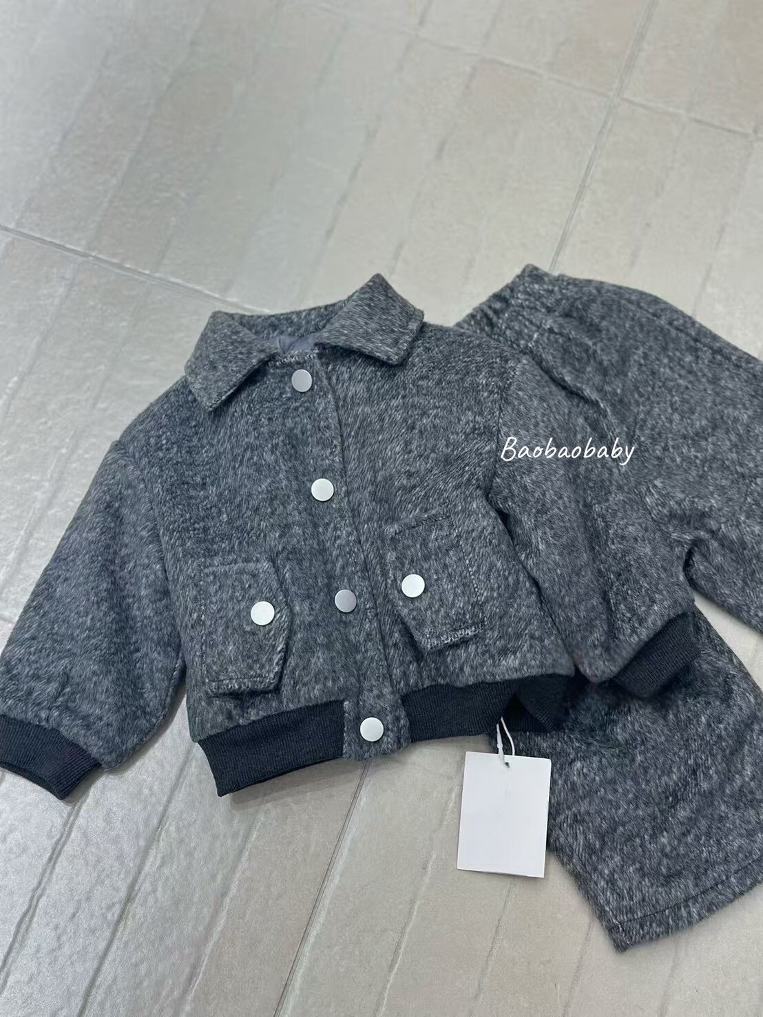 柔軟毛呢夾克套裝