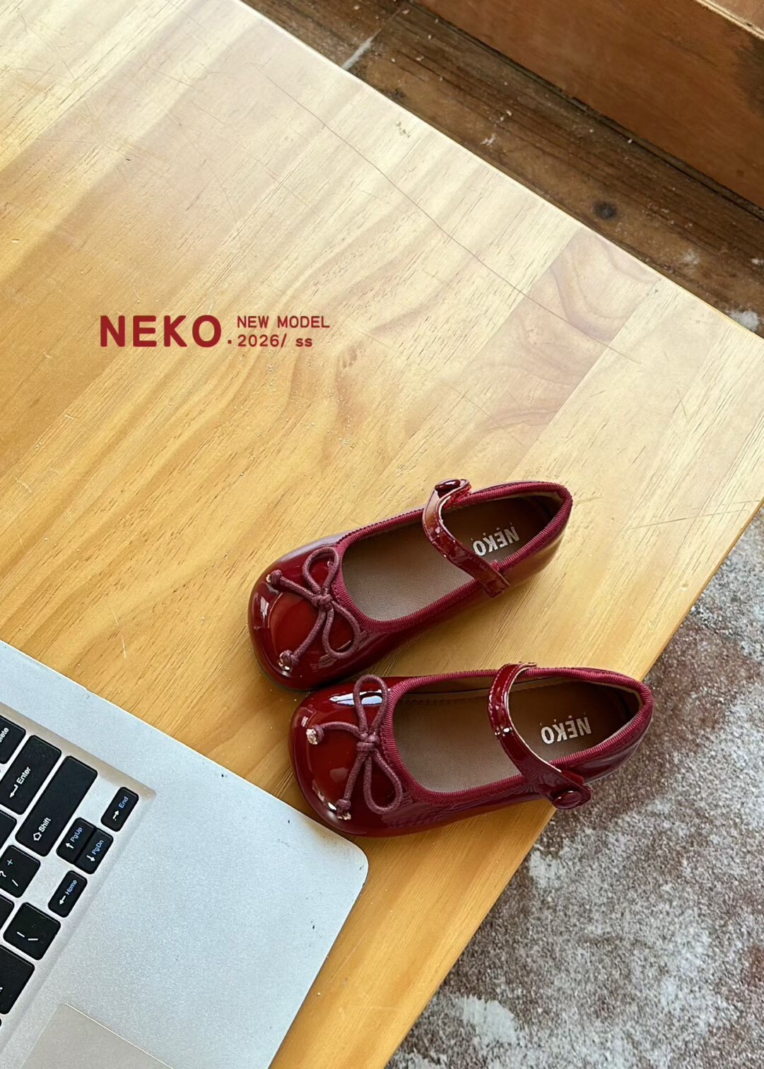 漆皮紅瑪莉珍鞋