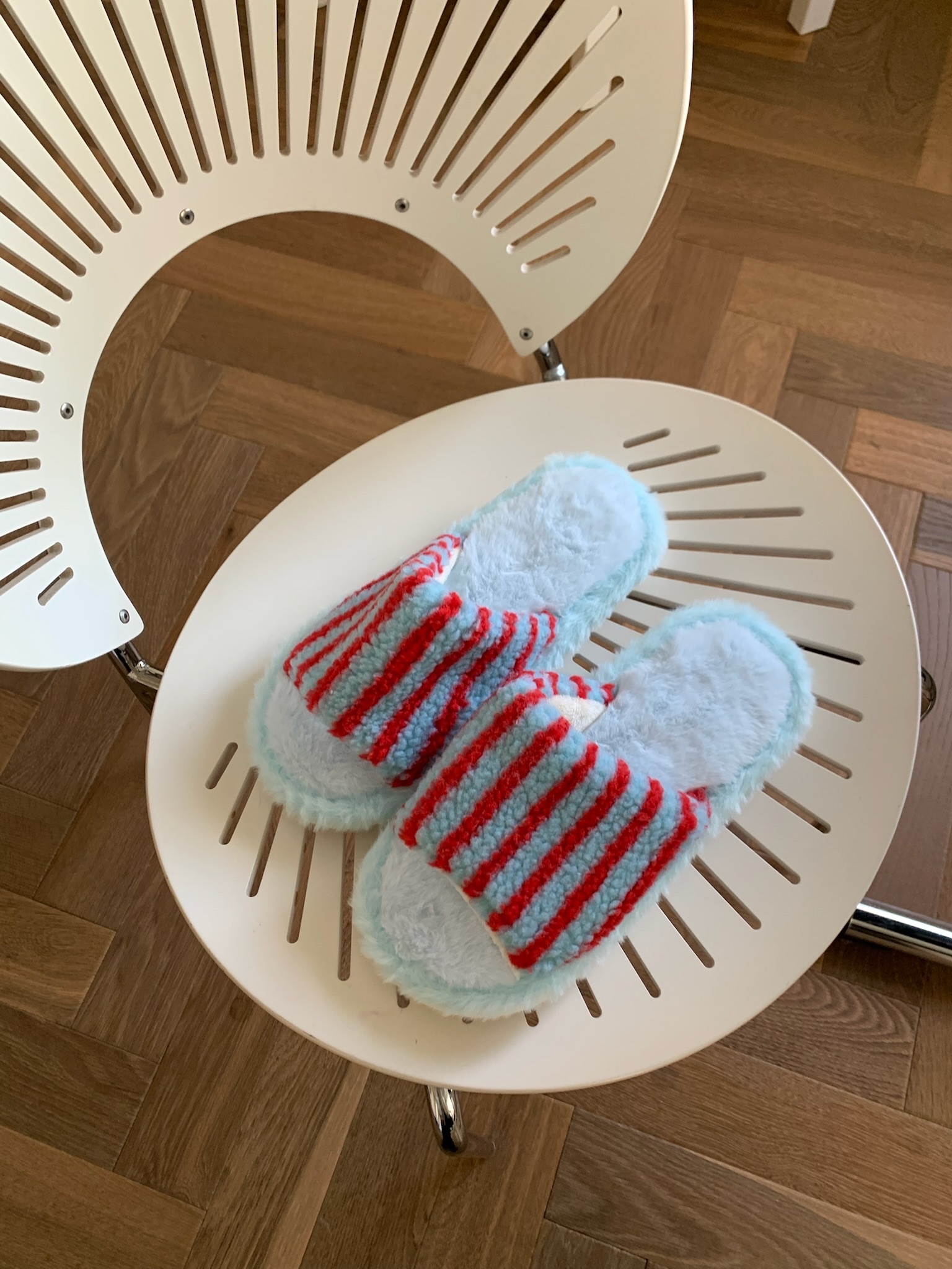 J66/ 毛毛條紋拖鞋