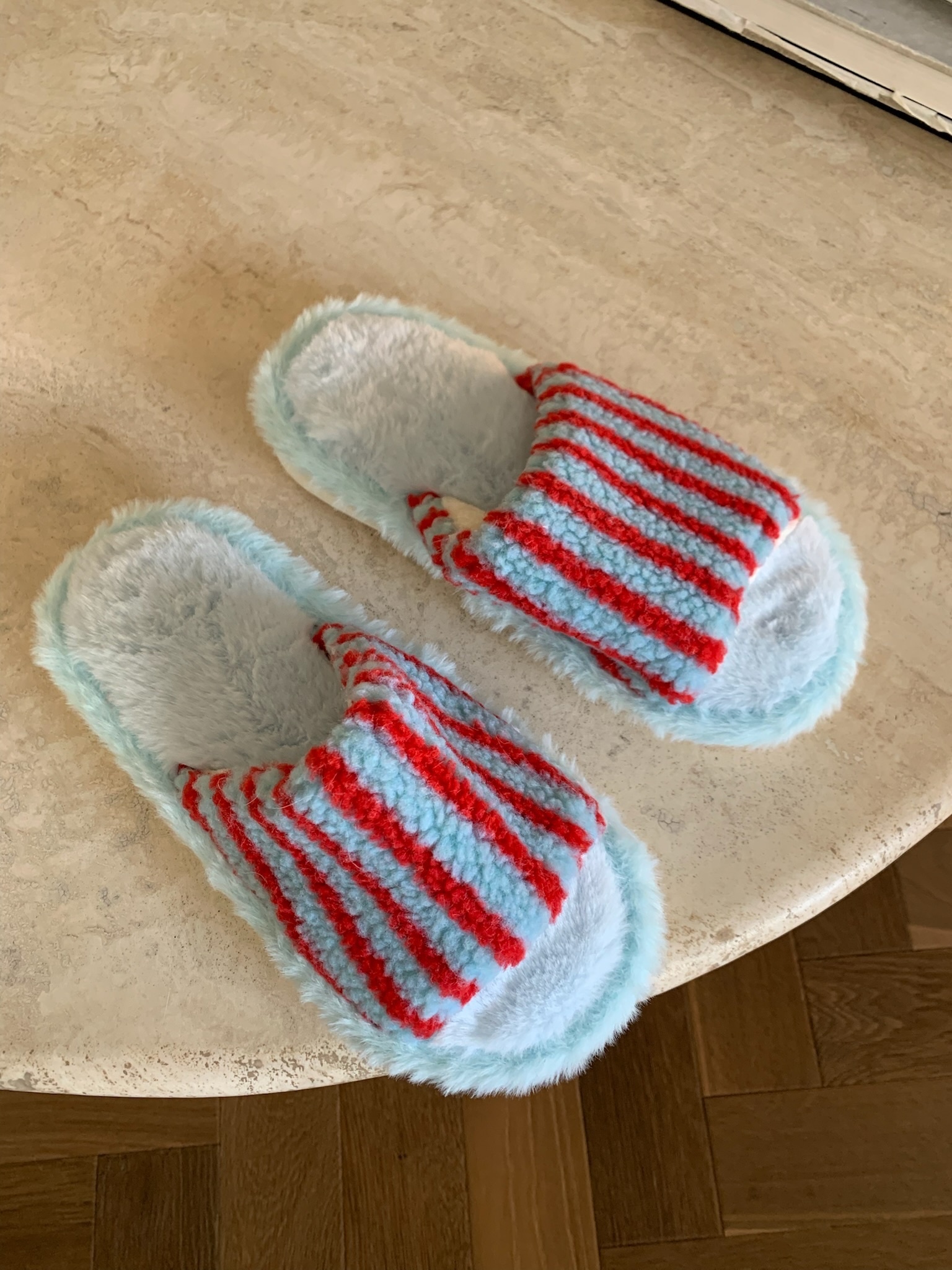 J66/ 毛毛條紋拖鞋