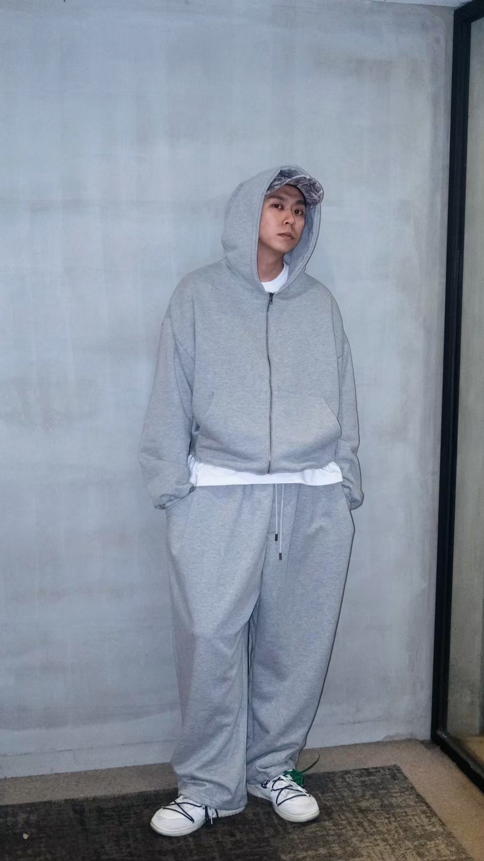 OOTD刺繡重磅寬版棉褲