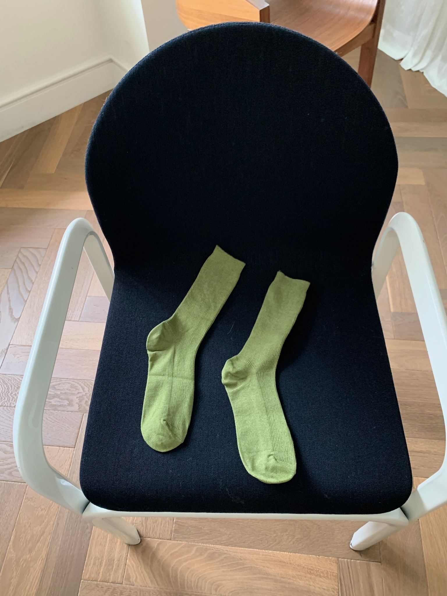 J41/ 細坑條中筒襪