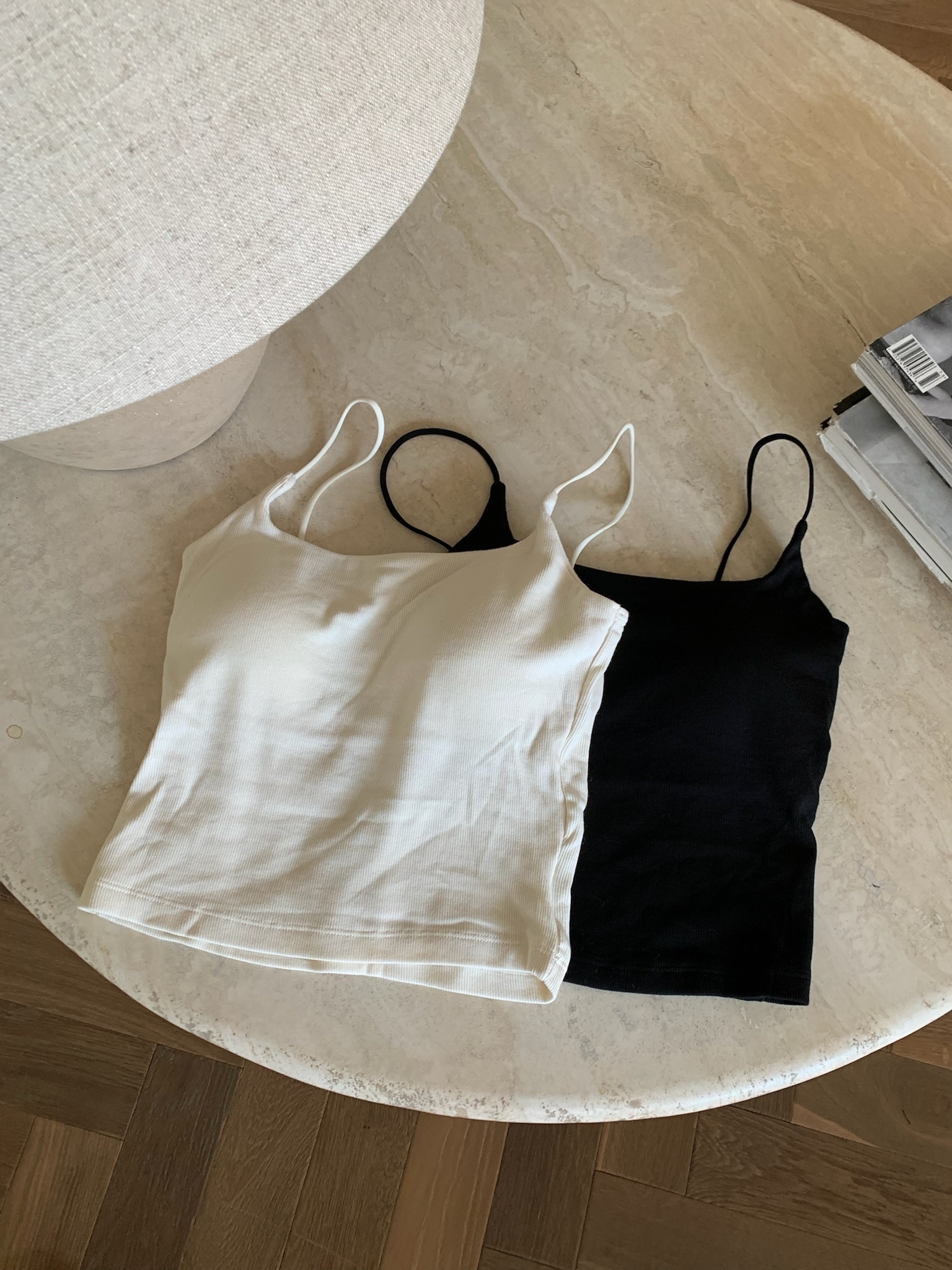 J62/ 素色內磨毛細肩Bra top (肩帶不可調)