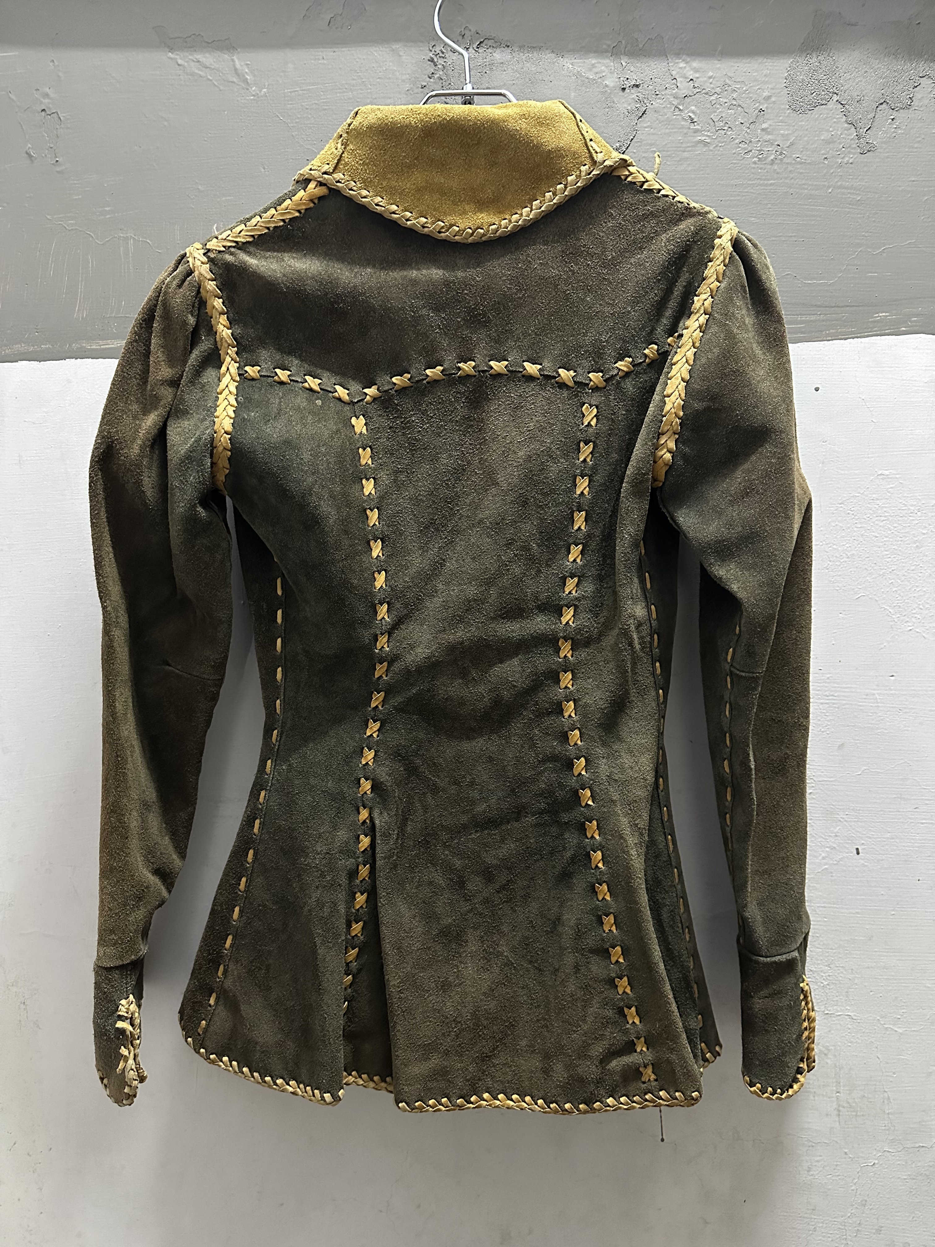 70‘s Lady’s Suede Handmade Hippie Leather Jacket