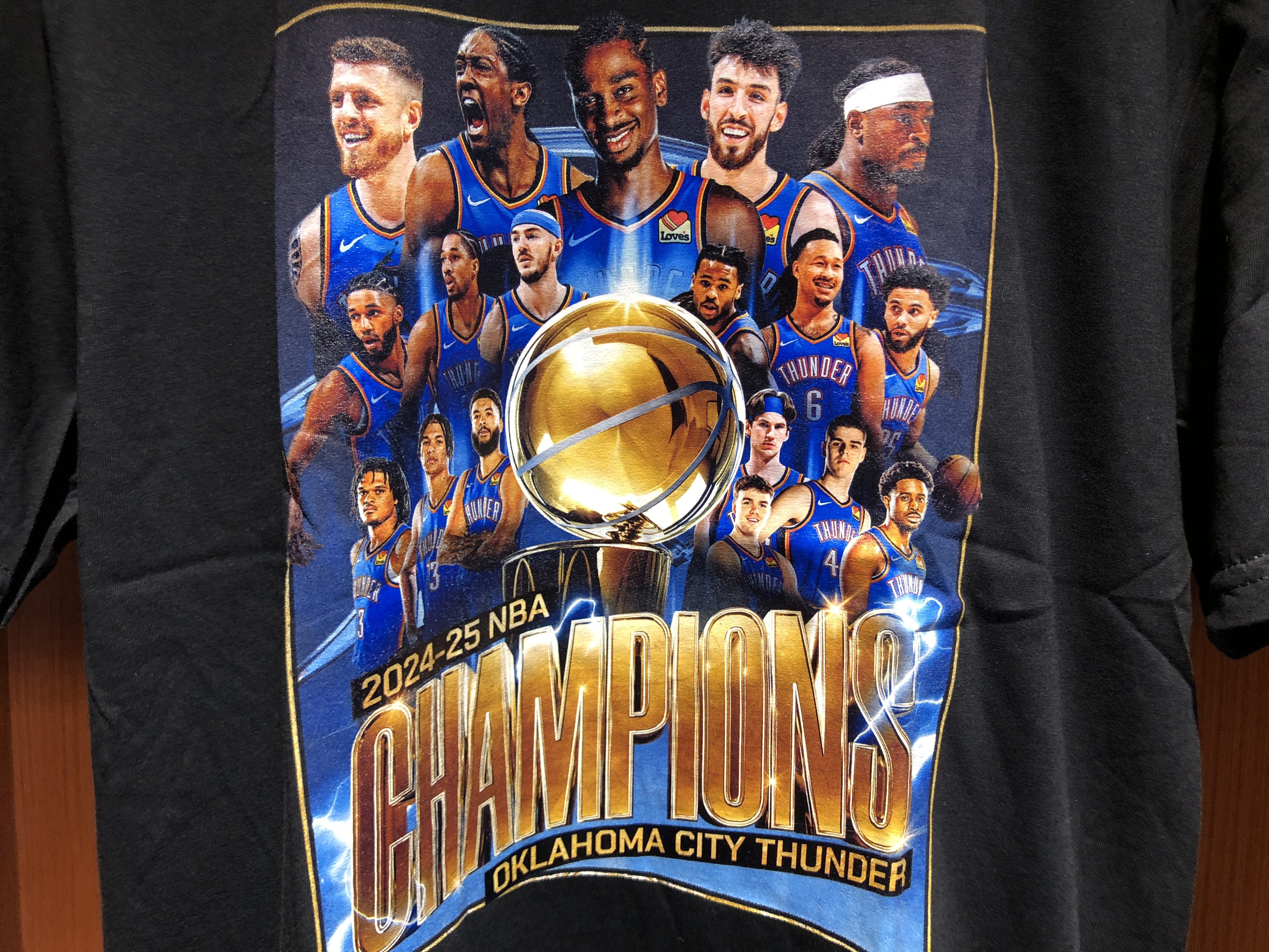 NBA短袖 Oklahoma City Thunder 奧克拉荷馬雷霆 冠軍黑 團隊圖案 Fanatics Tee 棉質 短袖 全新