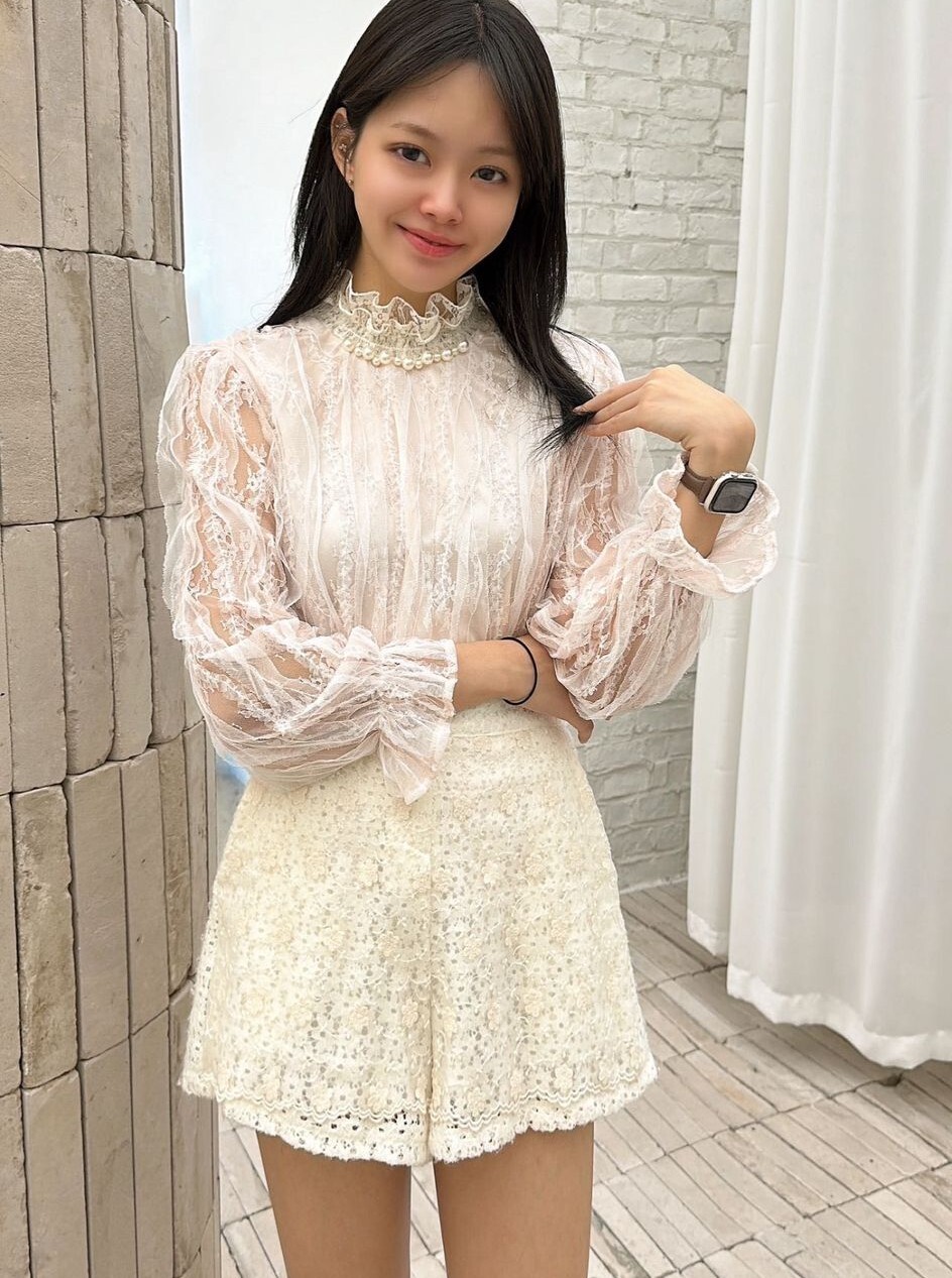 Y123   珍珠LACE  胸42-54 長22 $409