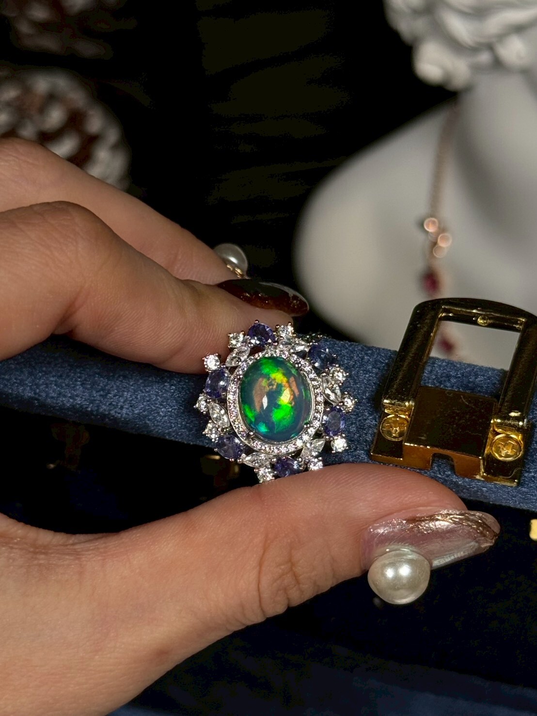 珍妮維芙 (項鍊)