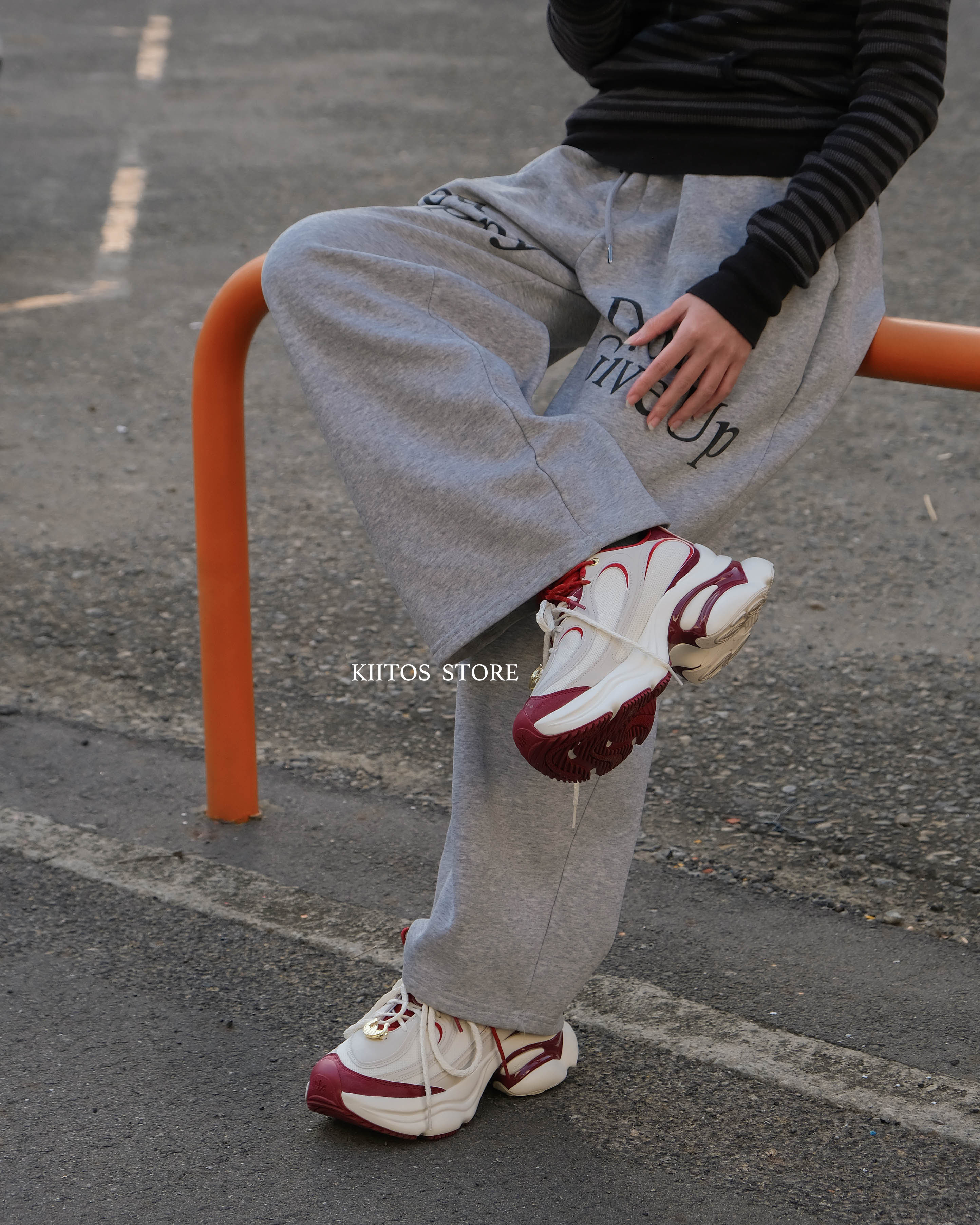 【預購】Adidas Originals CNY X Ozvenuz 增高 老爹鞋 浮蝶鞋 紅白 新春限定 金標 KI2801