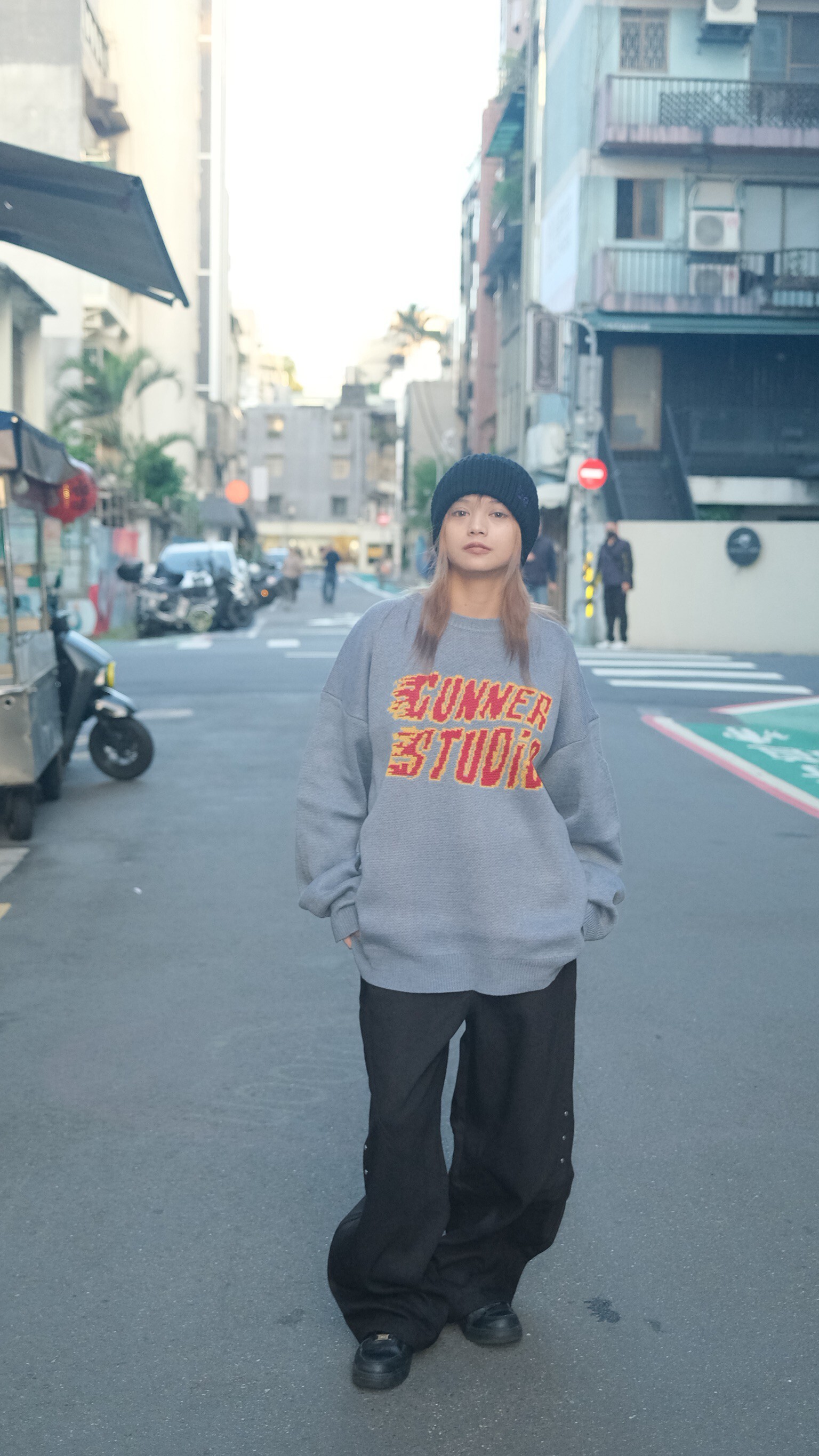 韓國火焰字母毛衣