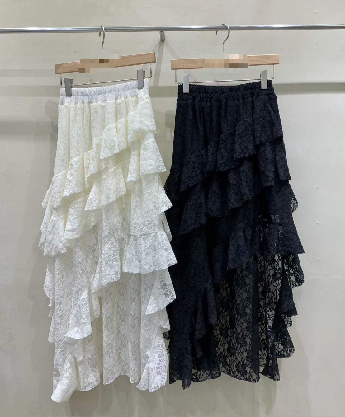 花蕾斜蕾絲長裙