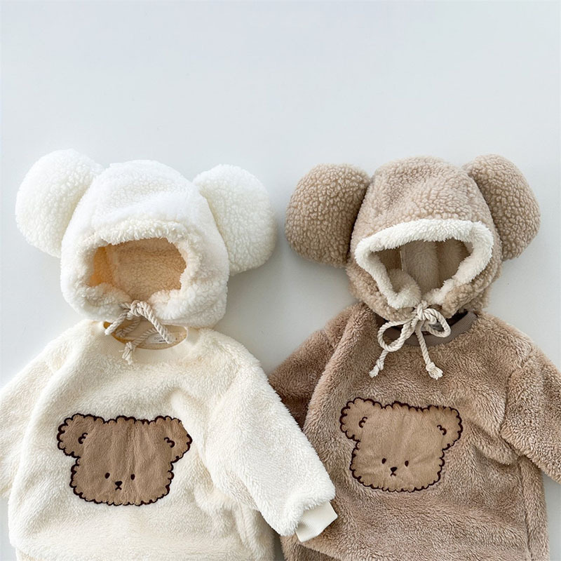 【H0094】毛絨絨刺繡小熊包屁衣含帽子(66-90)