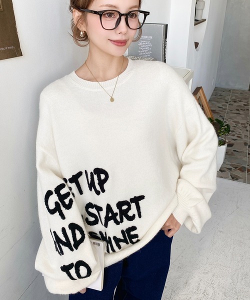 日本🇯🇵連線 Moment+ 毛毛字母刺繡針織套頭衫 字母 刺繡 針織 針織衫 套頭衫 長袖 3色(任買兩件7-11免運)/預購