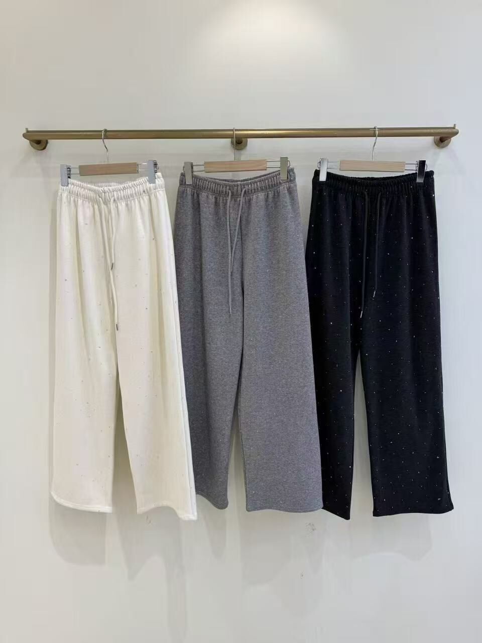 A1MO14 閃石運動褲*3色 兩件京東免運