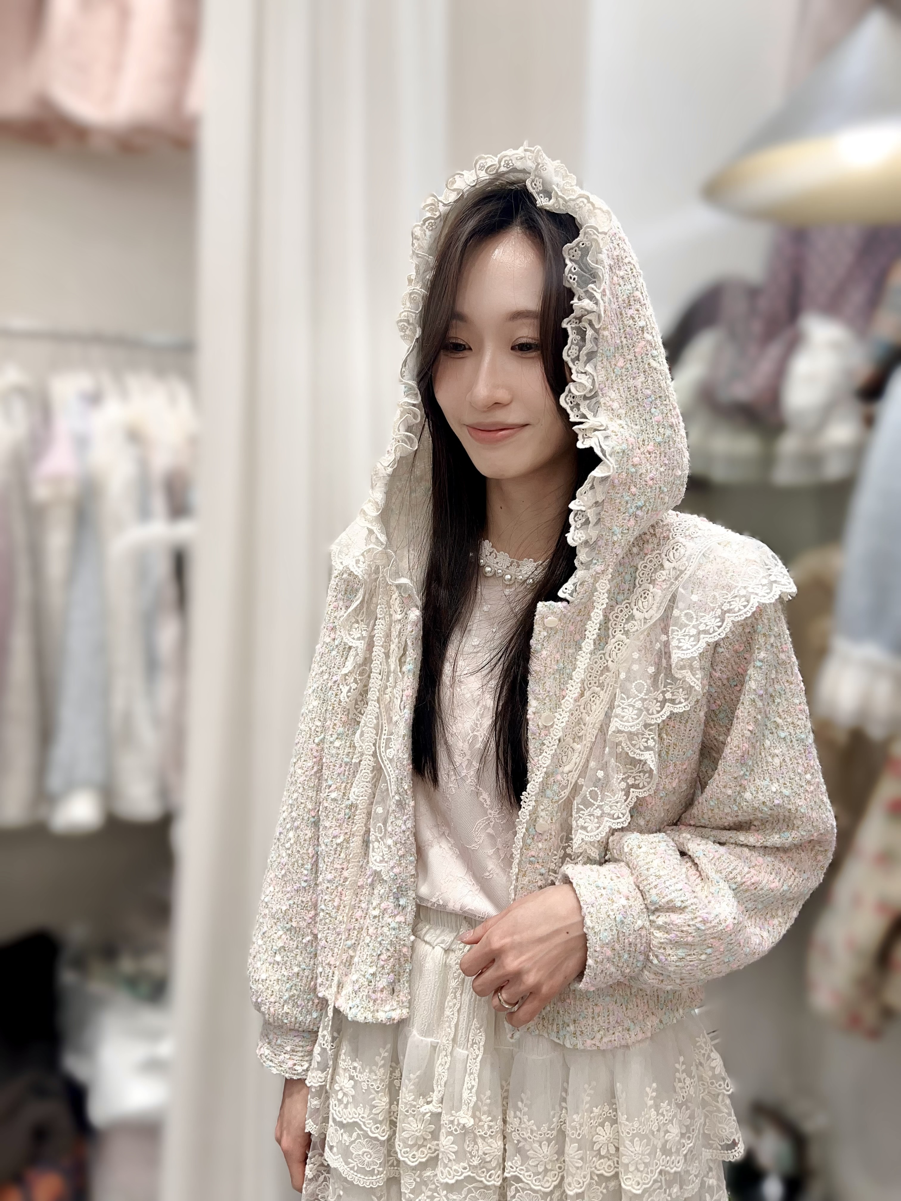 Y44  糖果外套   胸 43-50長 20  原價 $449 (一口價)  羊毛30%