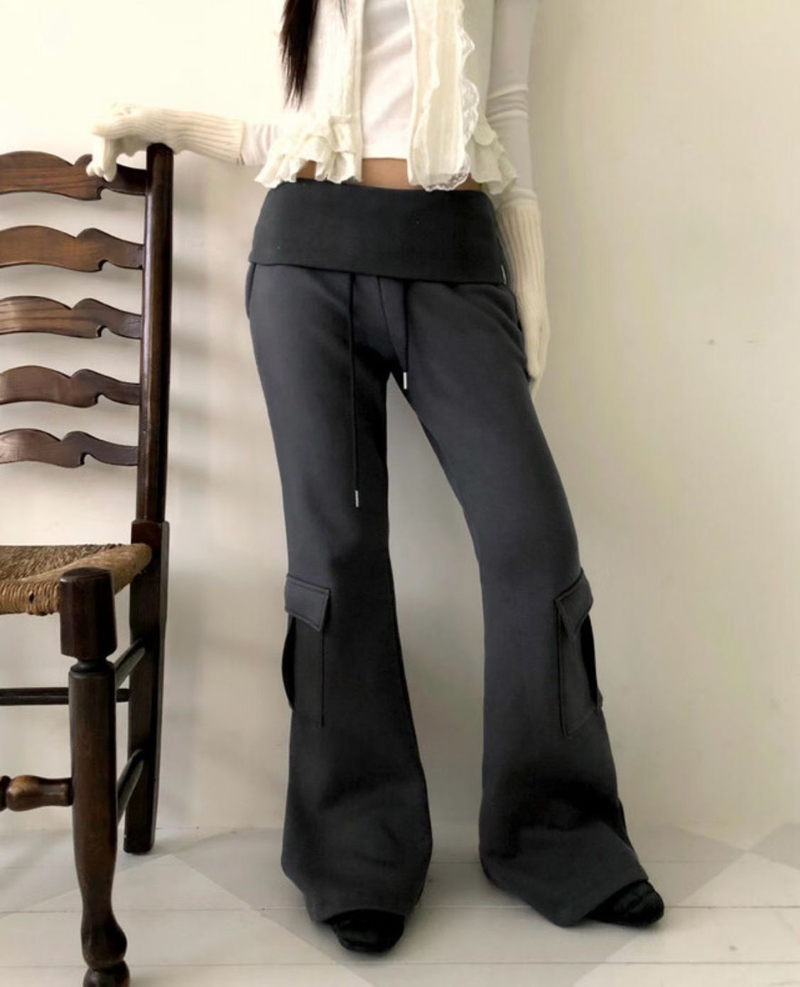 翻面綁帶口袋運動褲