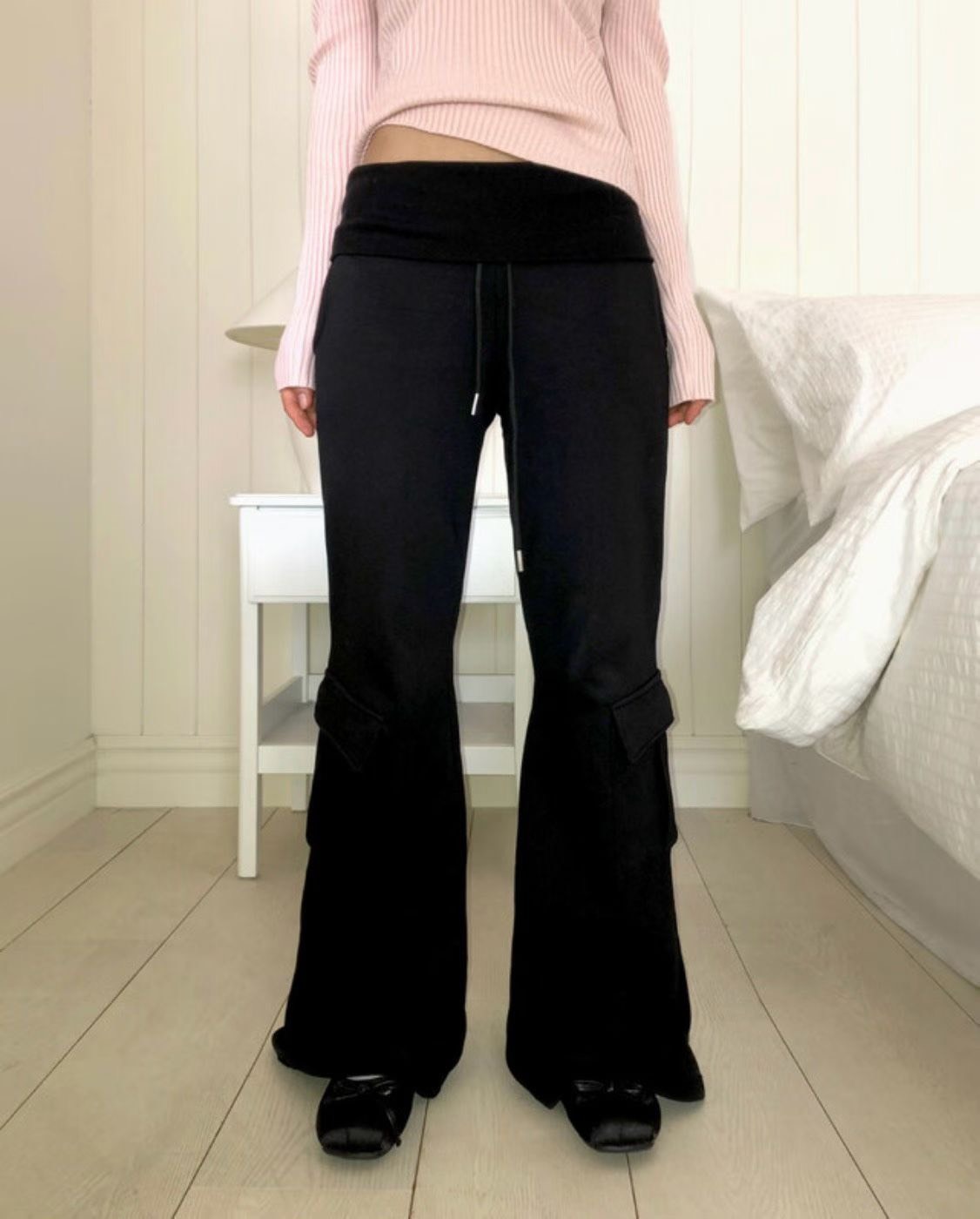 翻面綁帶口袋運動褲