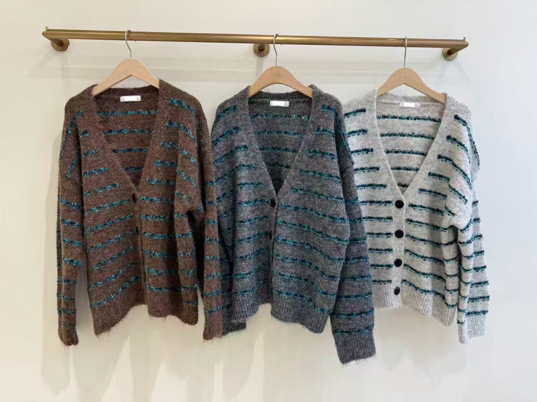 A1MO18 橫間開胸冷外套*3色