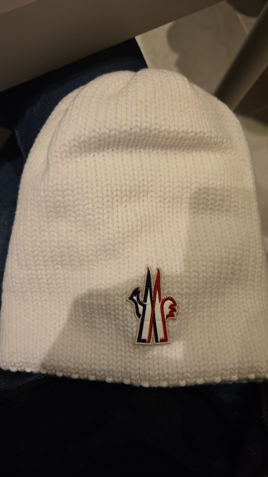 英國代購 (獨立訂單)-MONCLER M1131 HAT