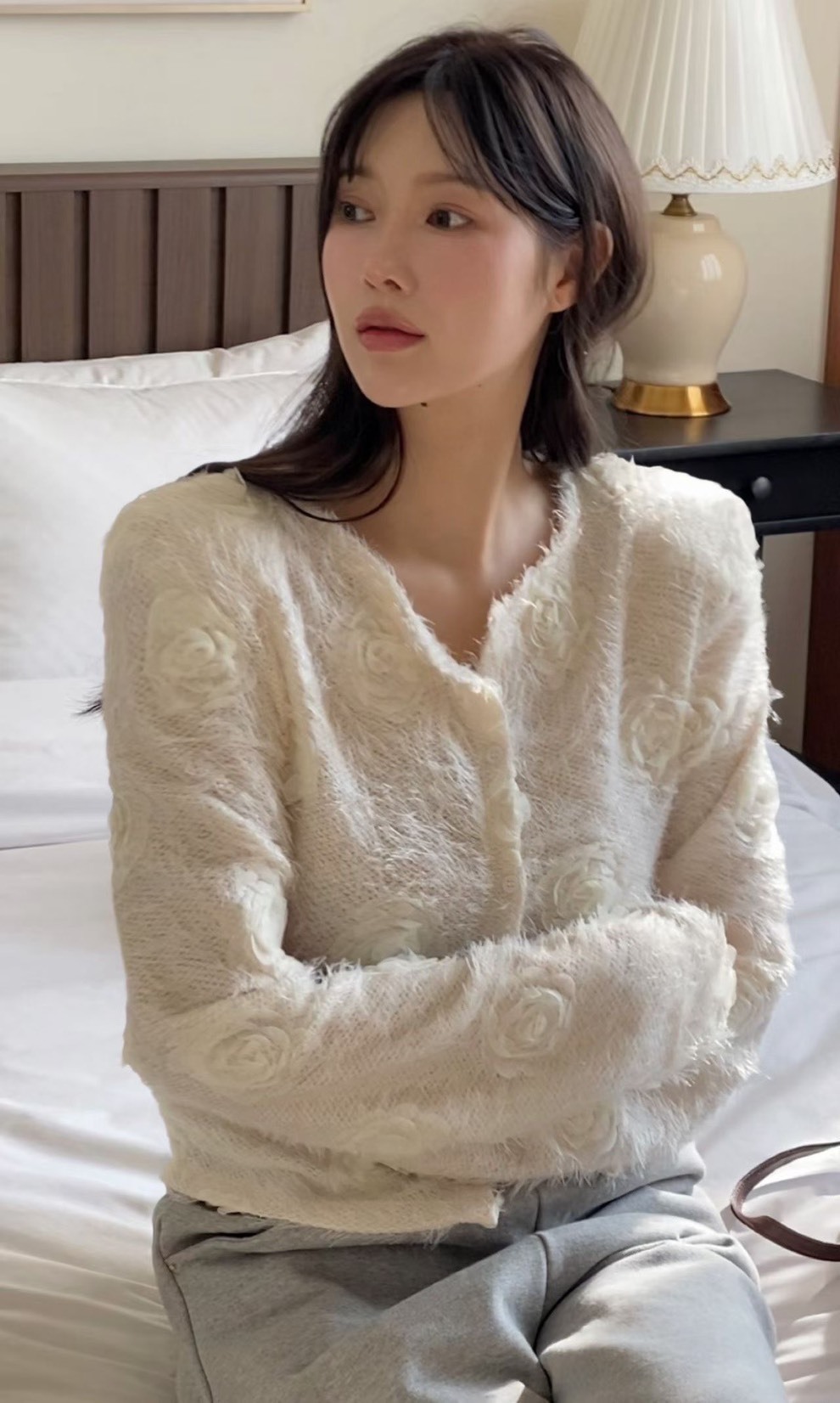 花朵開襟毛毛針織外套