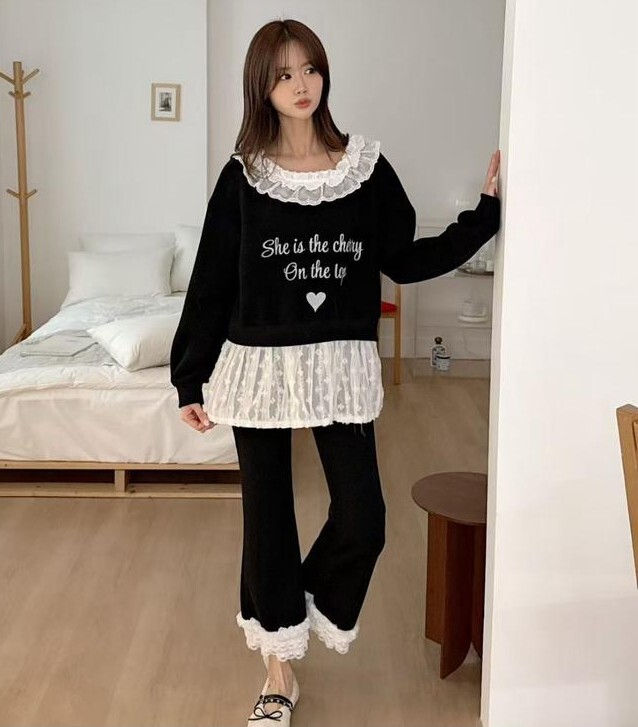 BE79  胸48 長27 $599 (一口價)