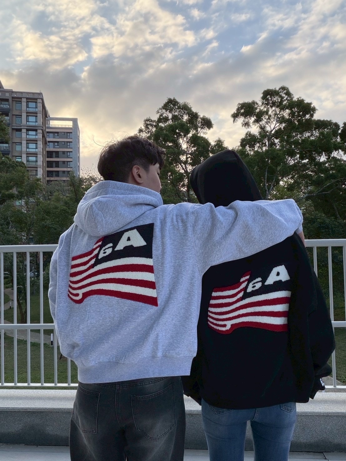 『RB』美國🇺🇸國旗毛巾電繡布短寬連帽外套