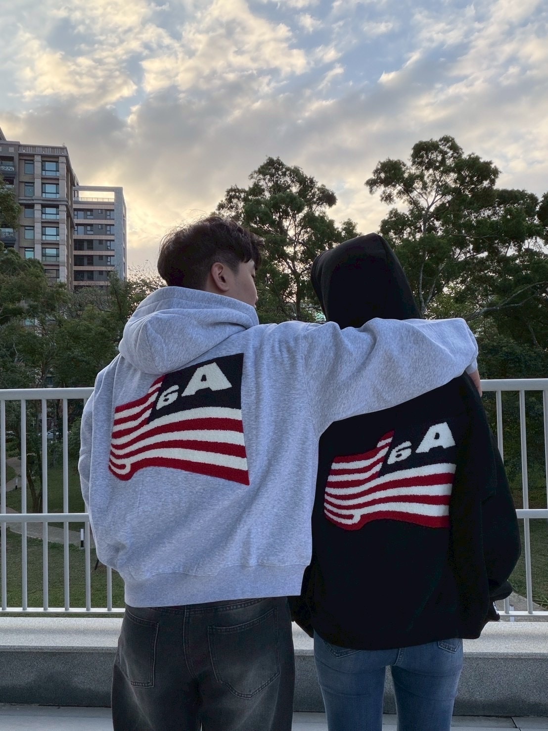 『RB』美國🇺🇸國旗毛巾電繡布短寬連帽外套