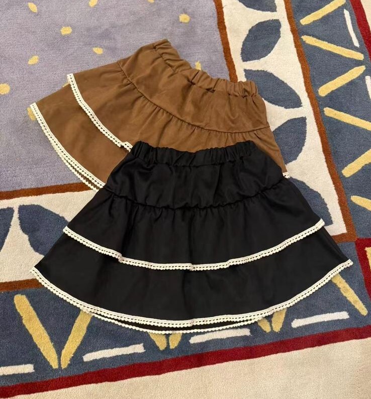 BE82  燈芯絨褲  腰 25-37 Hip 46 長16 $499 (一口價)