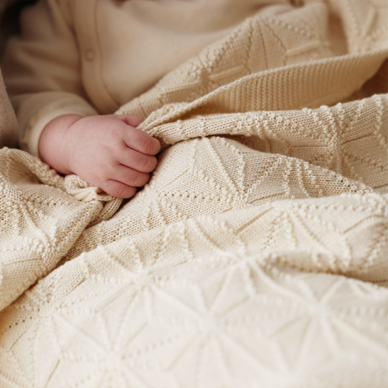 COFUCU 麻葉紋有機棉針織嬰兒毯-米白
