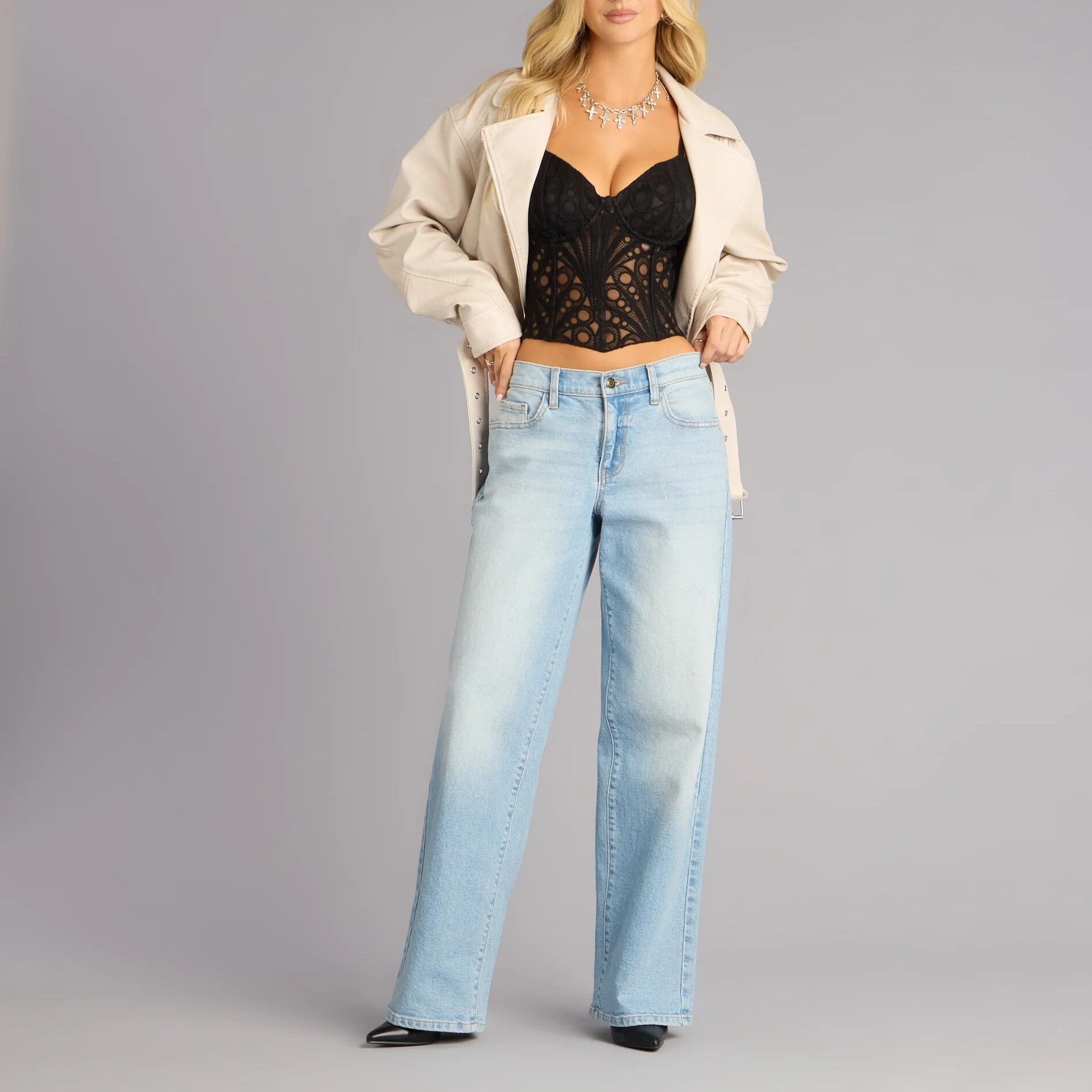 Black Honey黑色鈎洞紋理蕾絲馬甲上衣