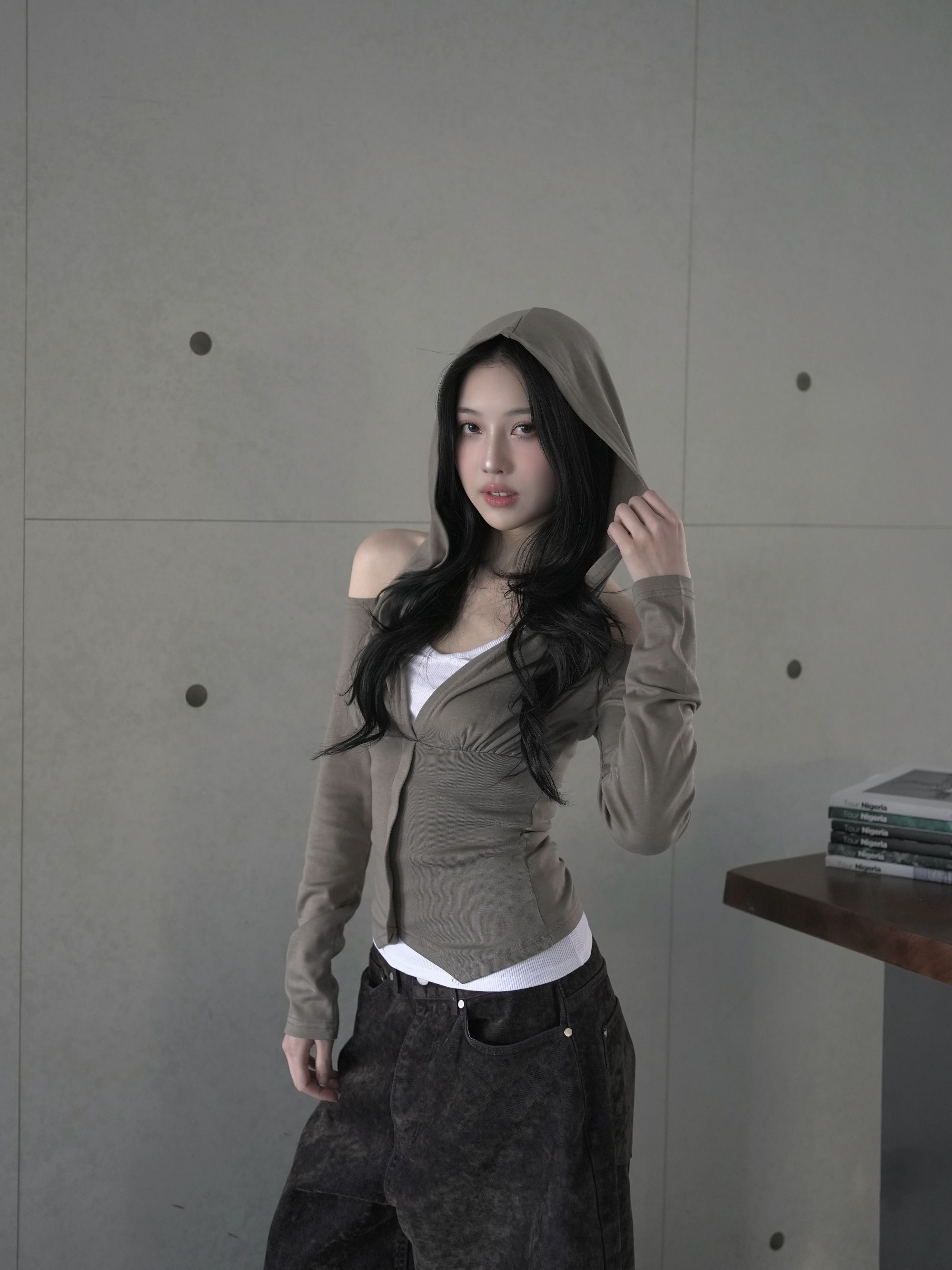 【Nana Pick🍒】慵懶氛圍露肩連帽上衣