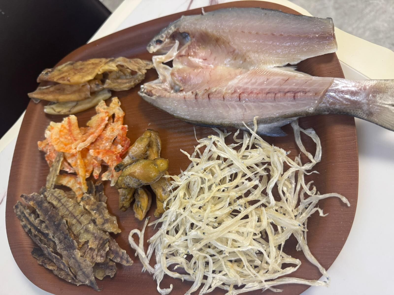 A10 流浮山六寶[4-6人份量] (蝦乾﹑瀨尿蝦﹑白飯魚﹑蠔豉﹑魷魚﹑馬友)【順豐冷運】