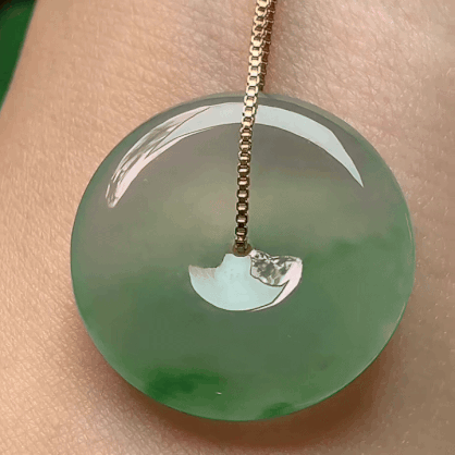 122938 翡翠冰種飄綠平安扣 (24.9mm直徑)