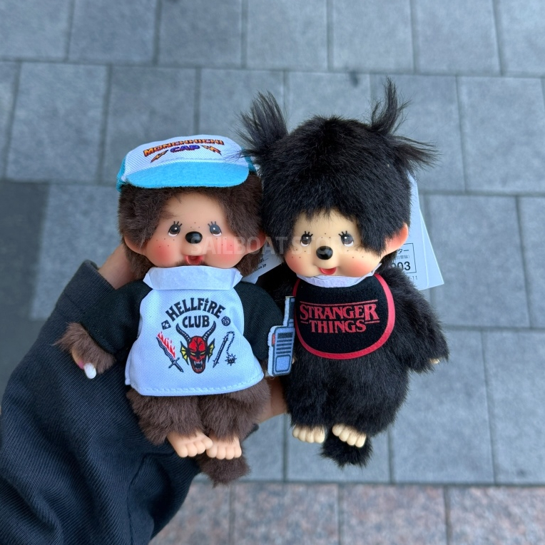 #現貨供應🇯🇵日本 怪奇物語 × 蒙奇奇 限定聯名 吊飾娃娃