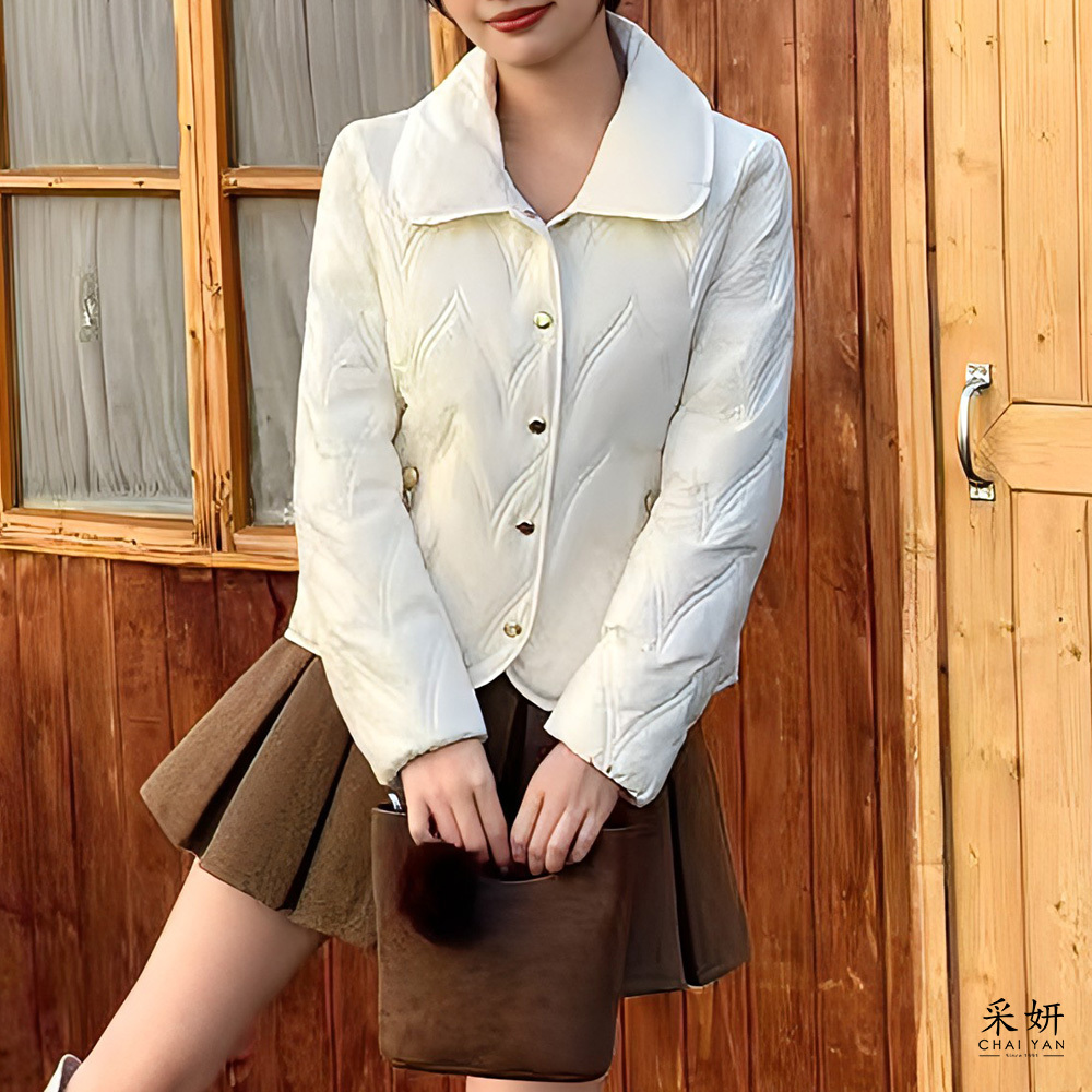 金色壓釦翻領鋪棉外套