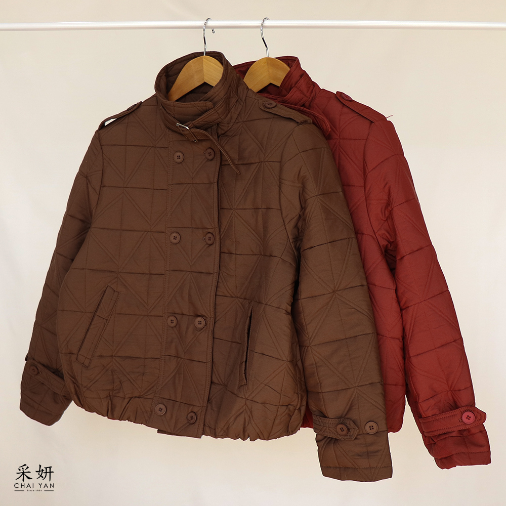 鈕扣前襟鋪棉外套