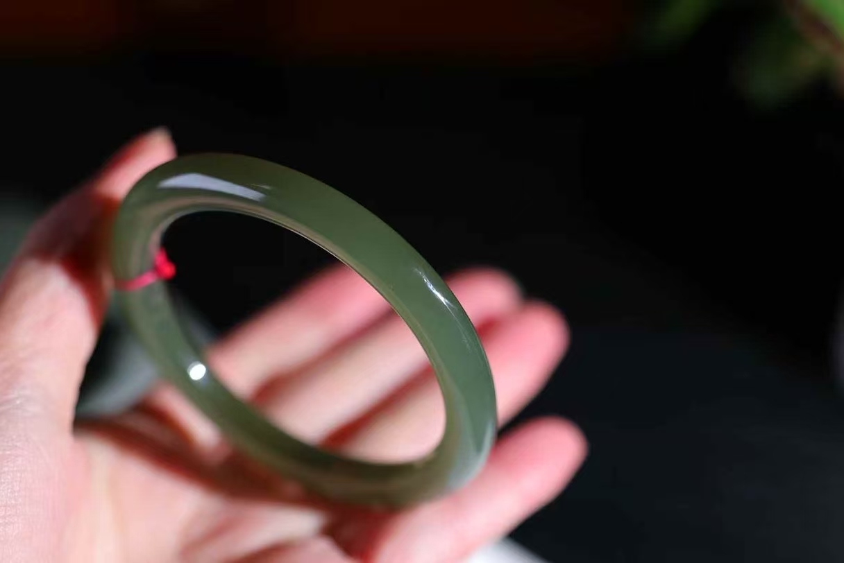 1229733 54mm和田玉湖水綠手鐲 (52-54)