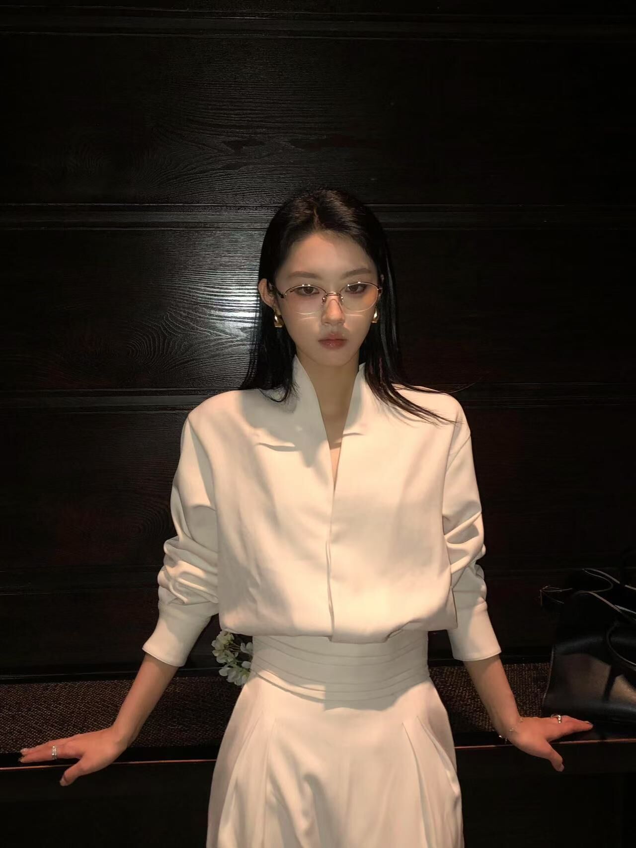 V領簡約襯衫+高腰寬褲(2件組)