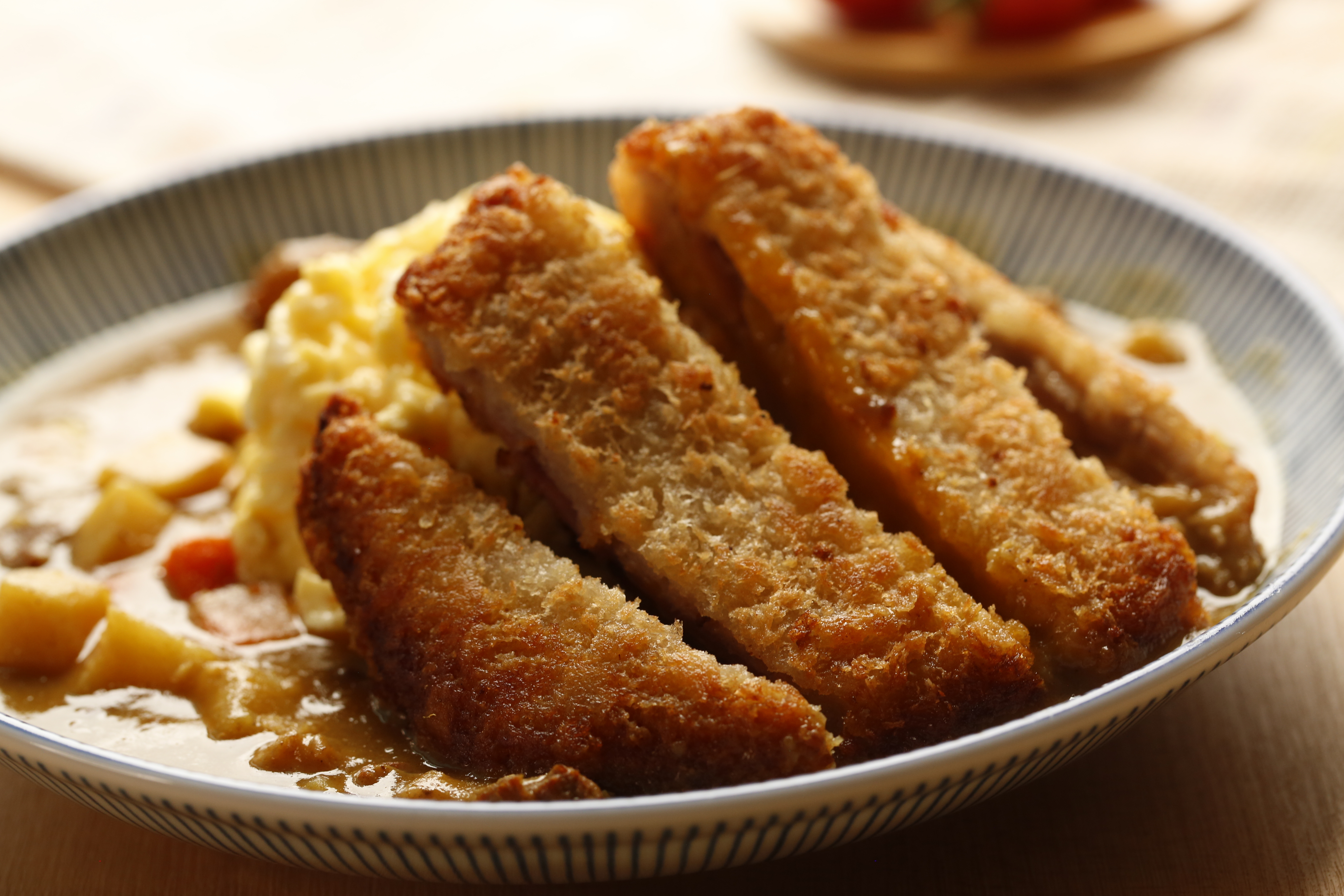 台畜日式香脆炸豬排－15分鐘懶人食譜：日式炸豬排咖哩蛋包飯