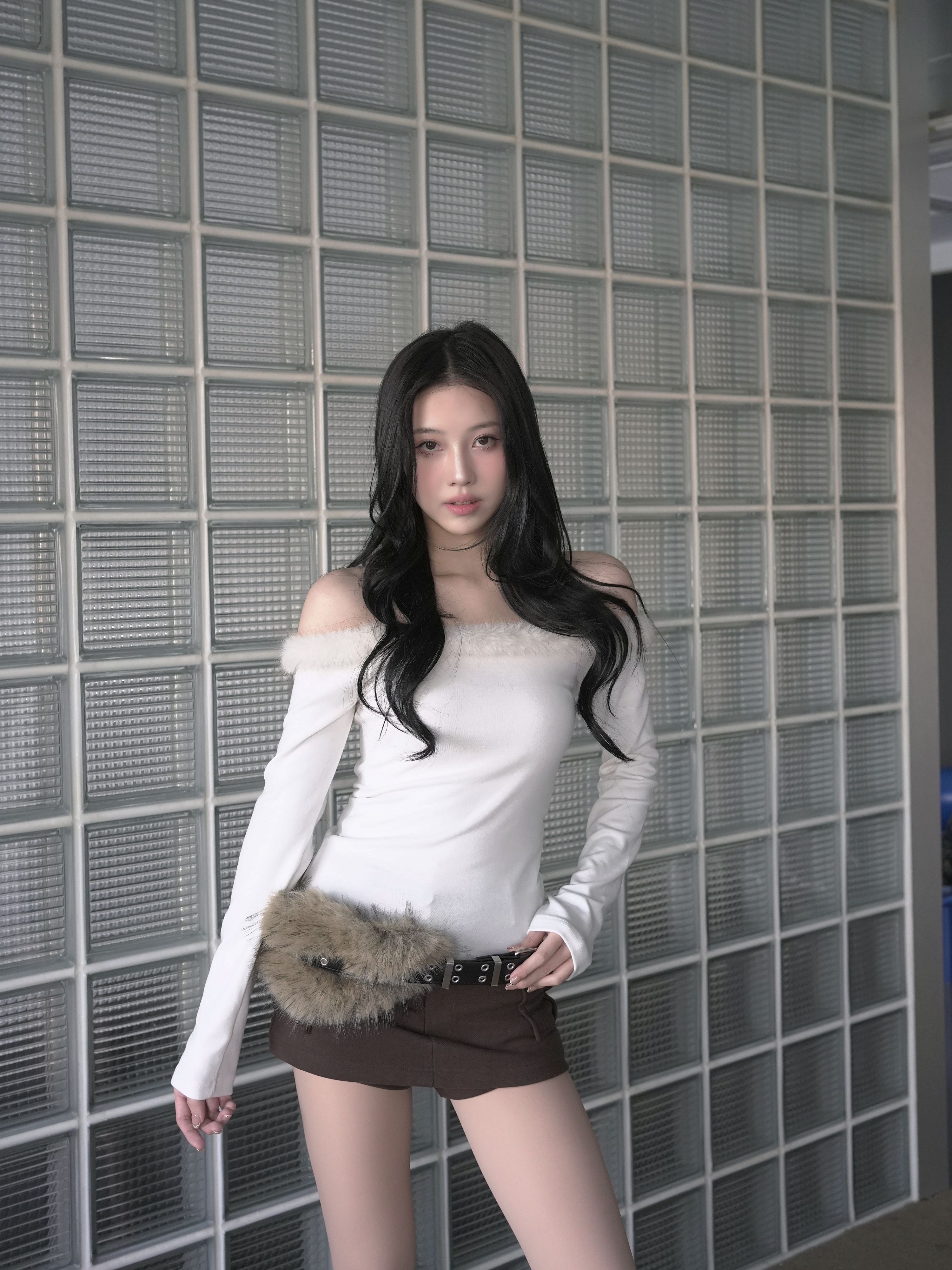 Winter love軟糯毛領一字領tee