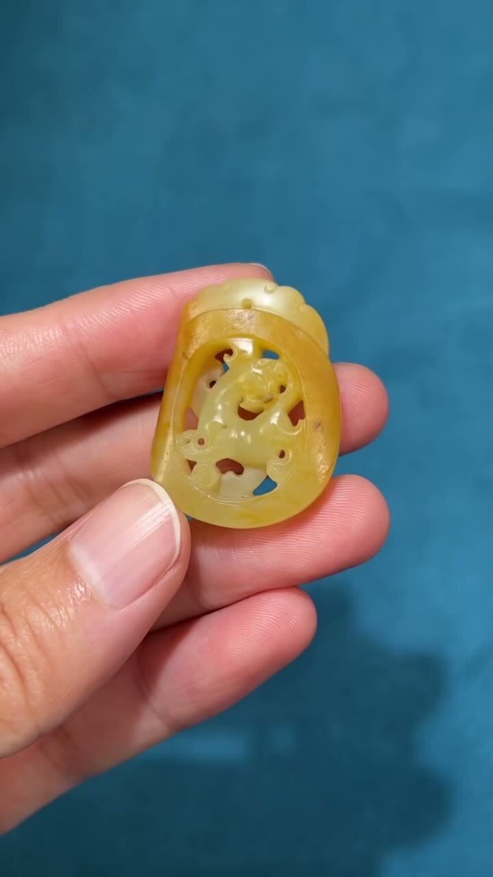 1229228 和田玉籽料瓦當虎