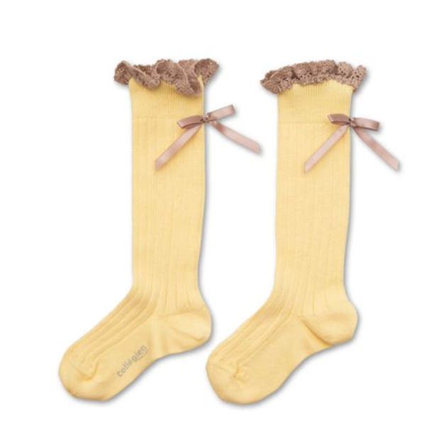 (預購) COLLEGIEN 螺紋蕾絲邊蝴蝶結中筒襪 Domitille - 039 Vanille 香草
