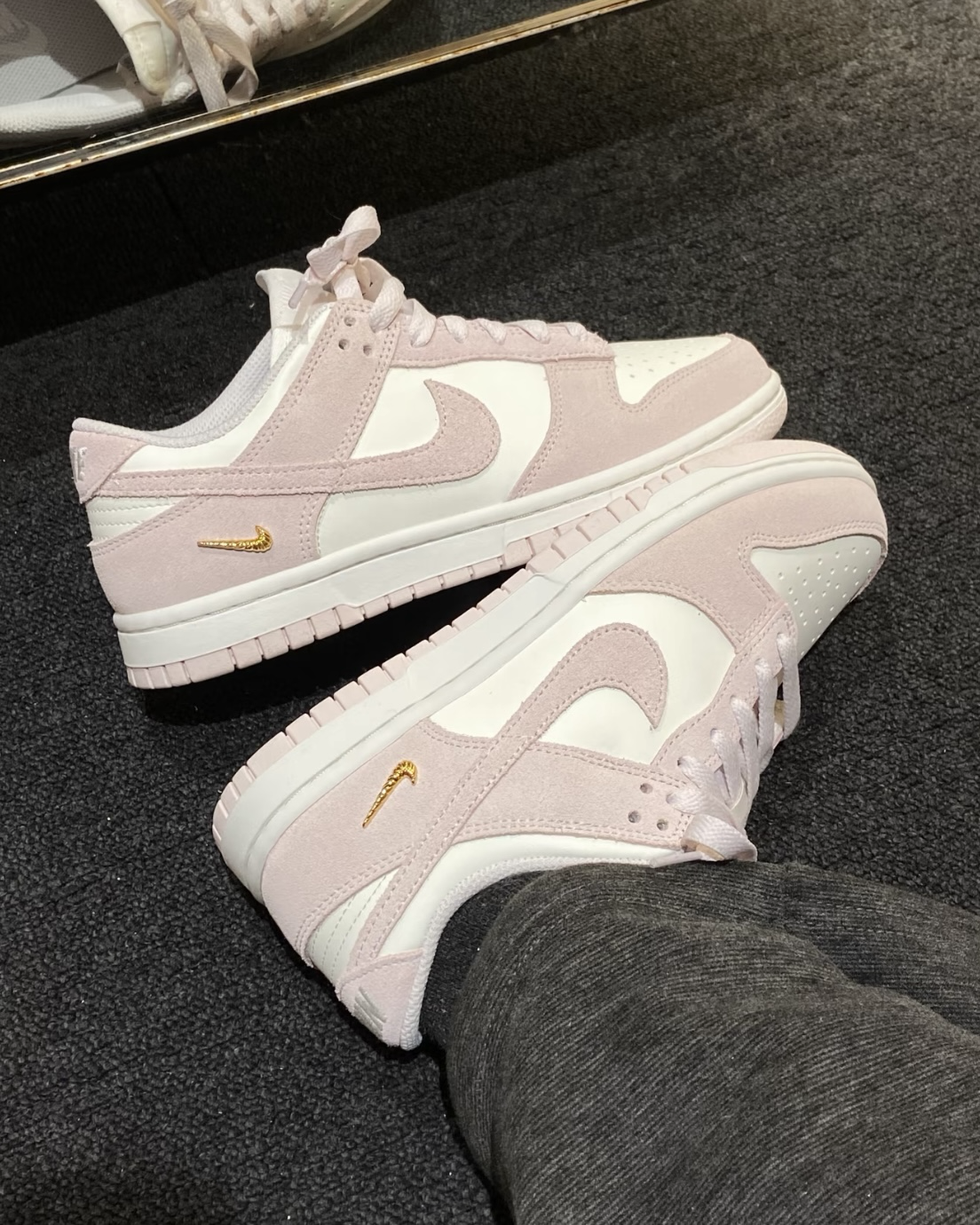 Nike Dunk Low 櫻花粉 粉白 螺紋小金勾 復古 麂皮 低筒休閒鞋 女鞋