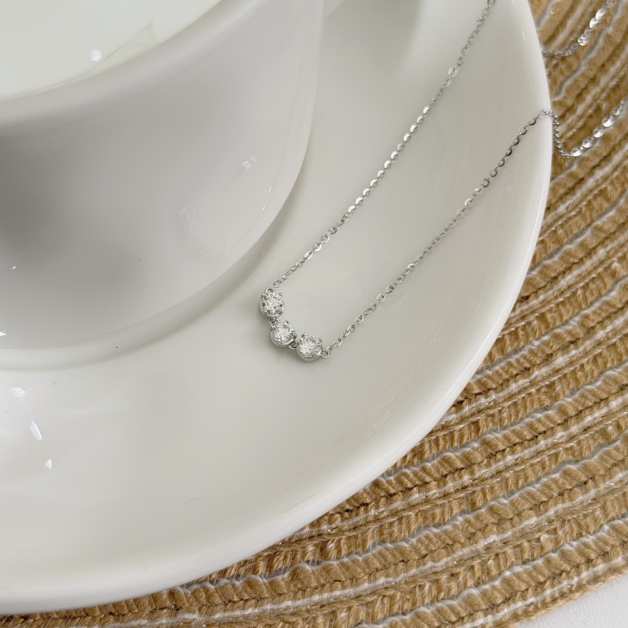 Y293【輕奢】三鑽莫桑鑽純銀鎖骨鏈