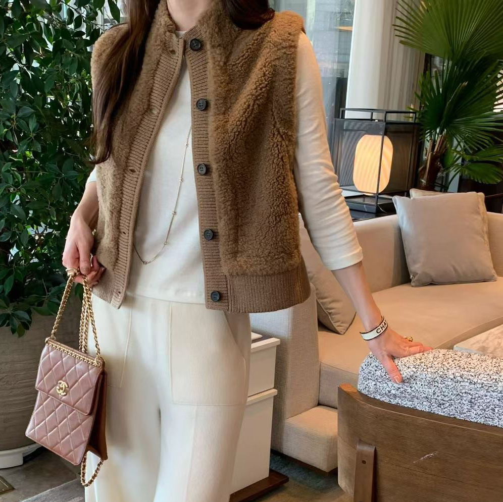 可愛女子拼接QQ毛排釦圓領背心外套-F / 3色