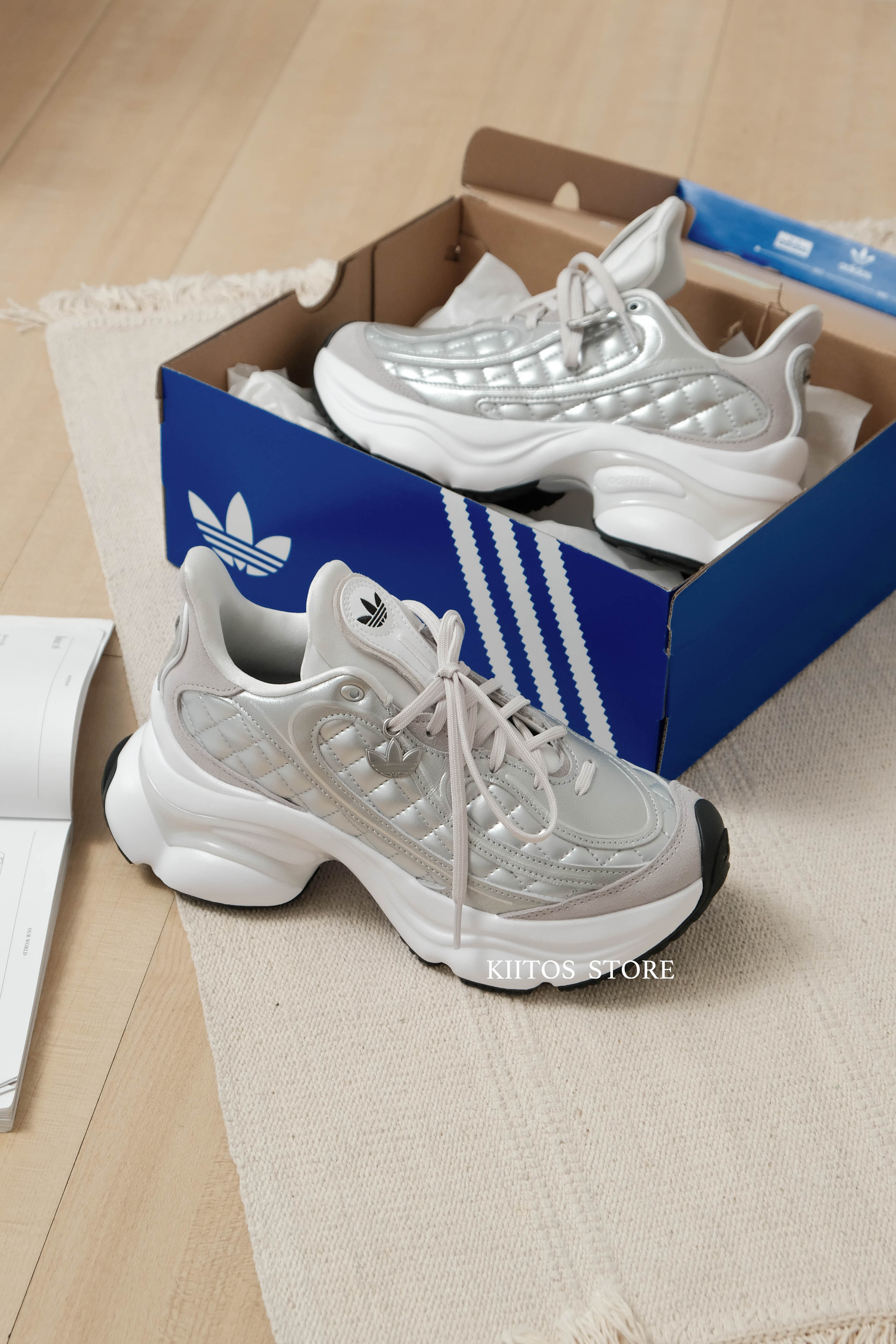 【預購】Adidas Ozvenuz 浮蝶鞋 白銀 小香風 菱格紋 厚底 老爹鞋 KJ3971
