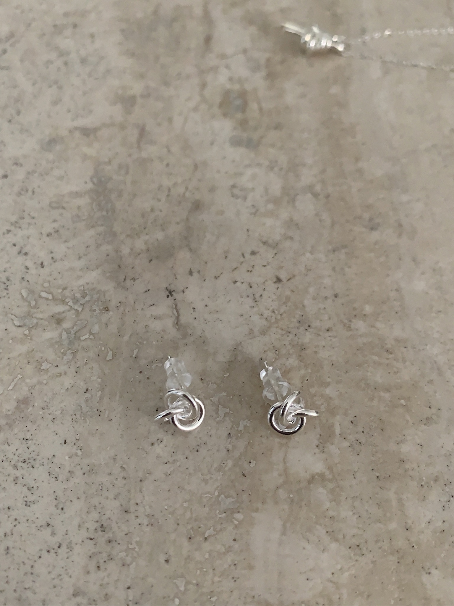 J81/ 不規則線條純銀耳針