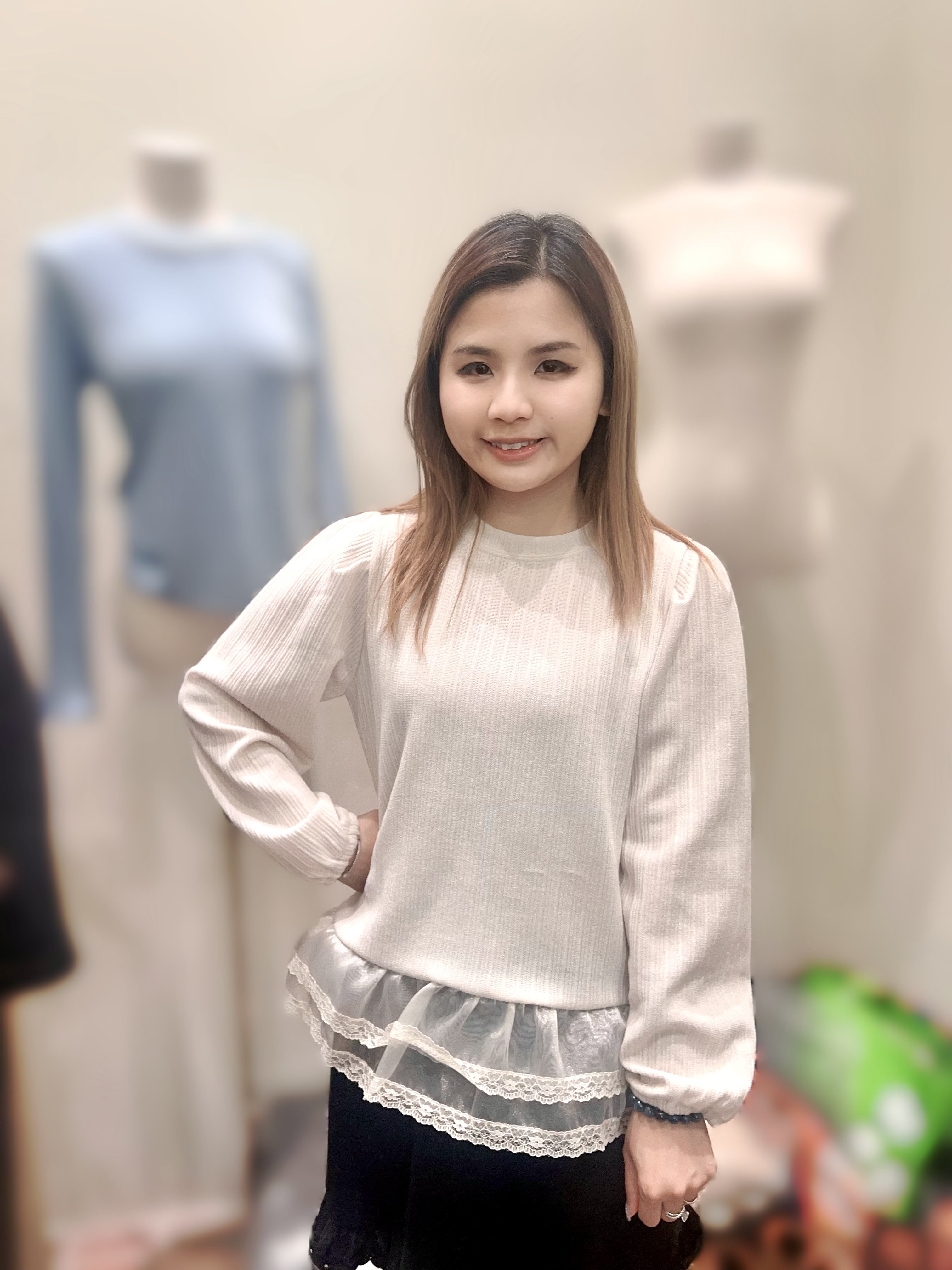 BE77   羊毛+綿 胸42-46  長22 $499 (一口價)