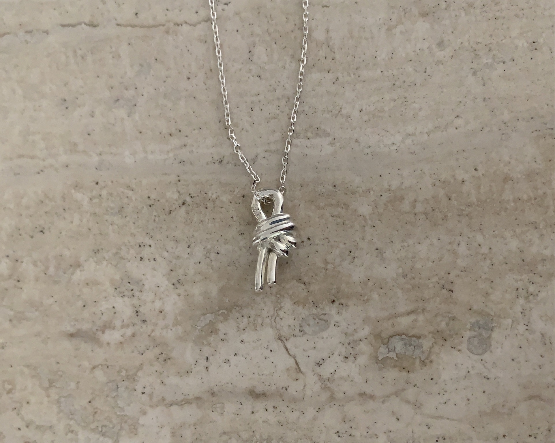 J73/ 鈕結純銀項鍊