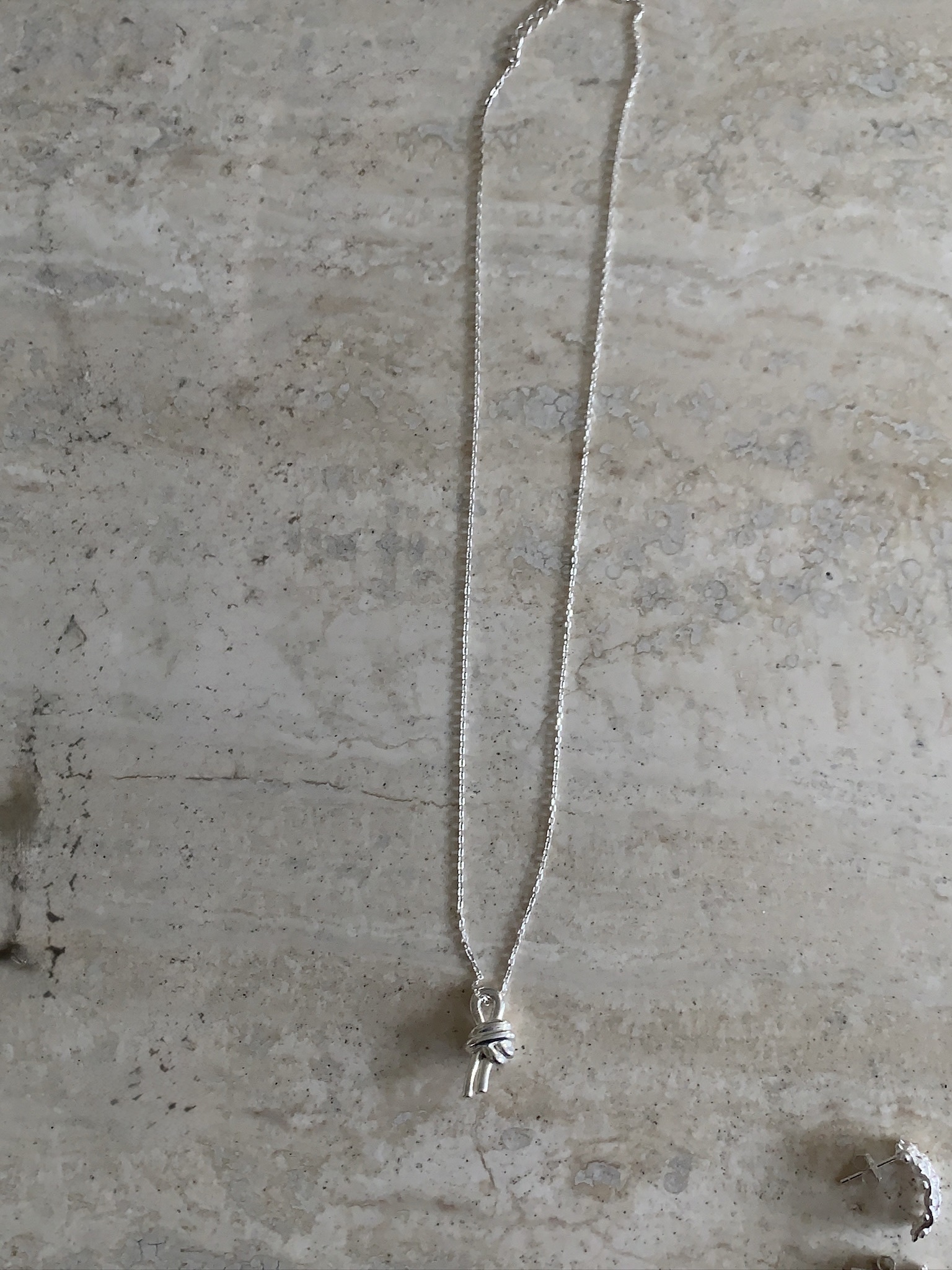 J73/ 鈕結純銀項鍊