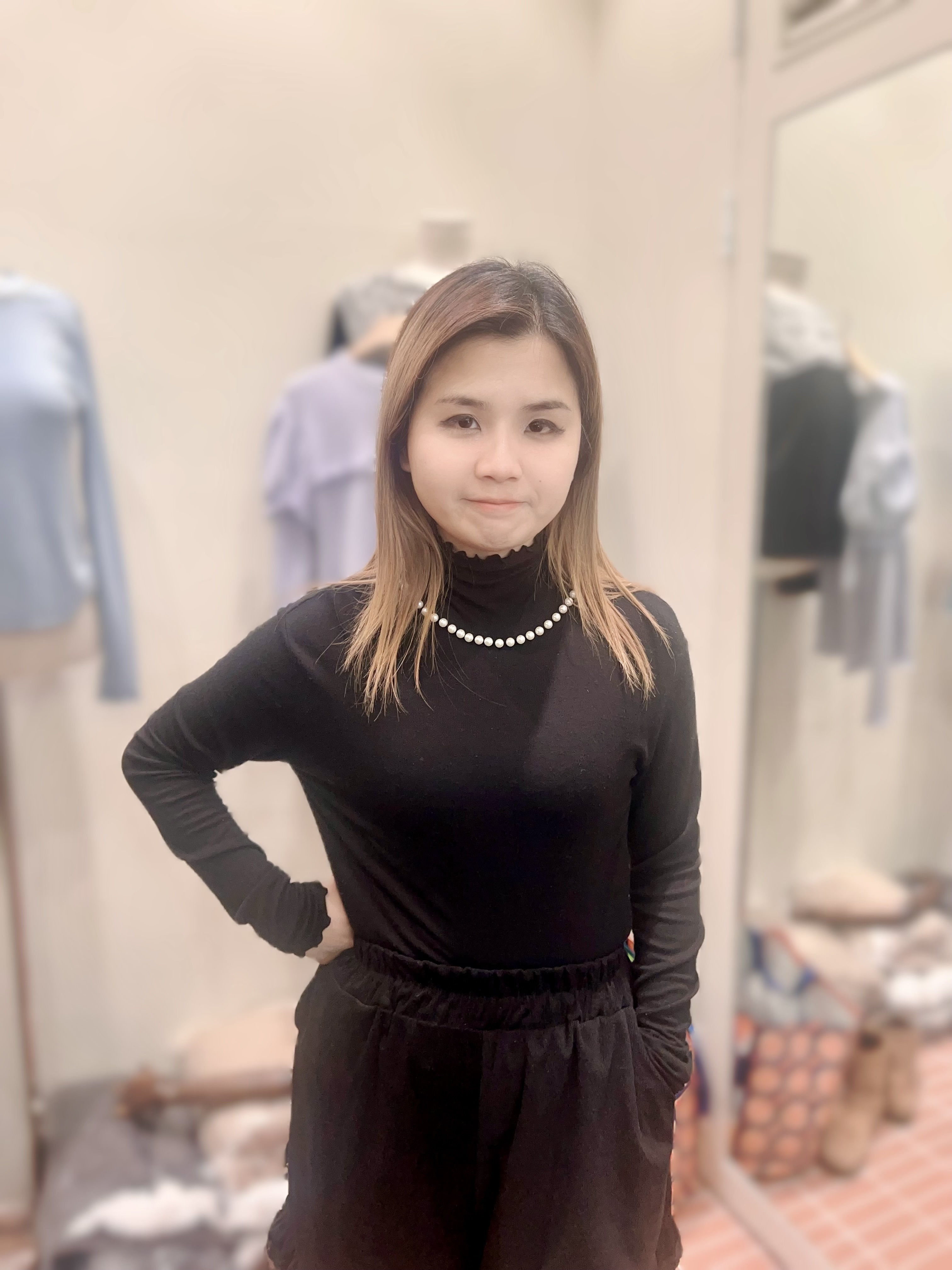 BE73  珍珠高領天絲莫代 + 羊毛  胸 38-62 長22 $369 (一口價)